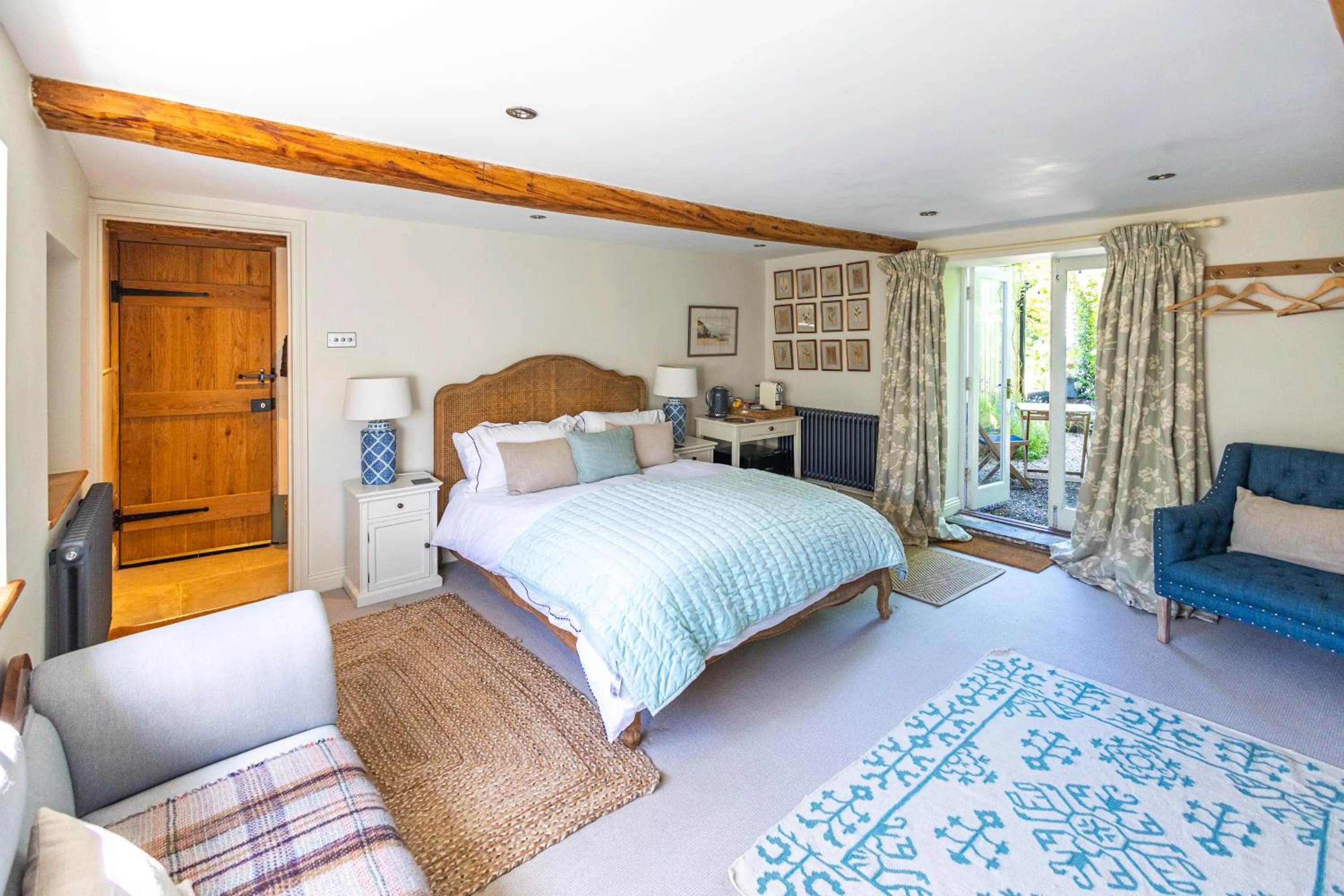 Bed in Barton Cottage Bed and Breakfast