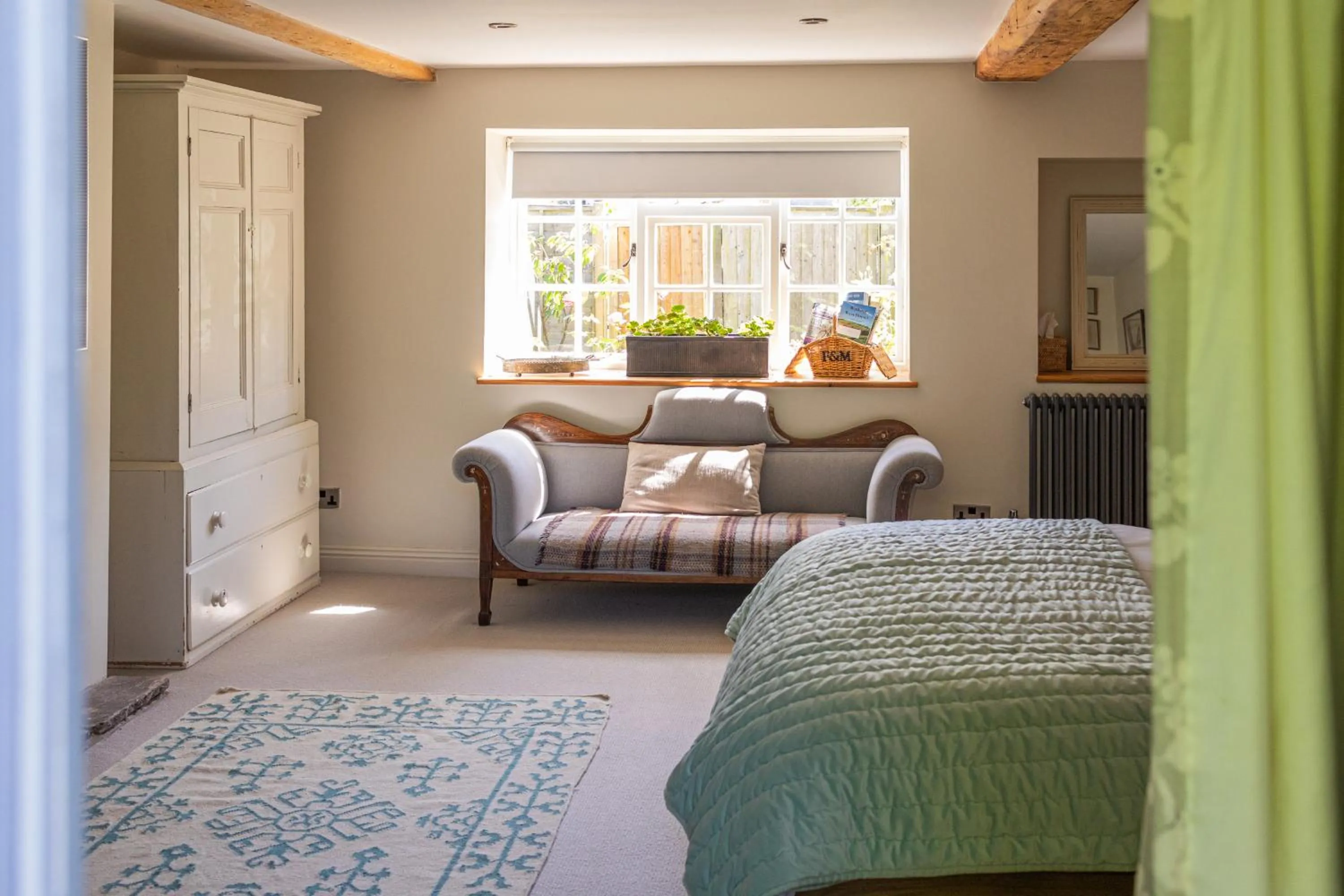 Bed in Barton Cottage Bed and Breakfast