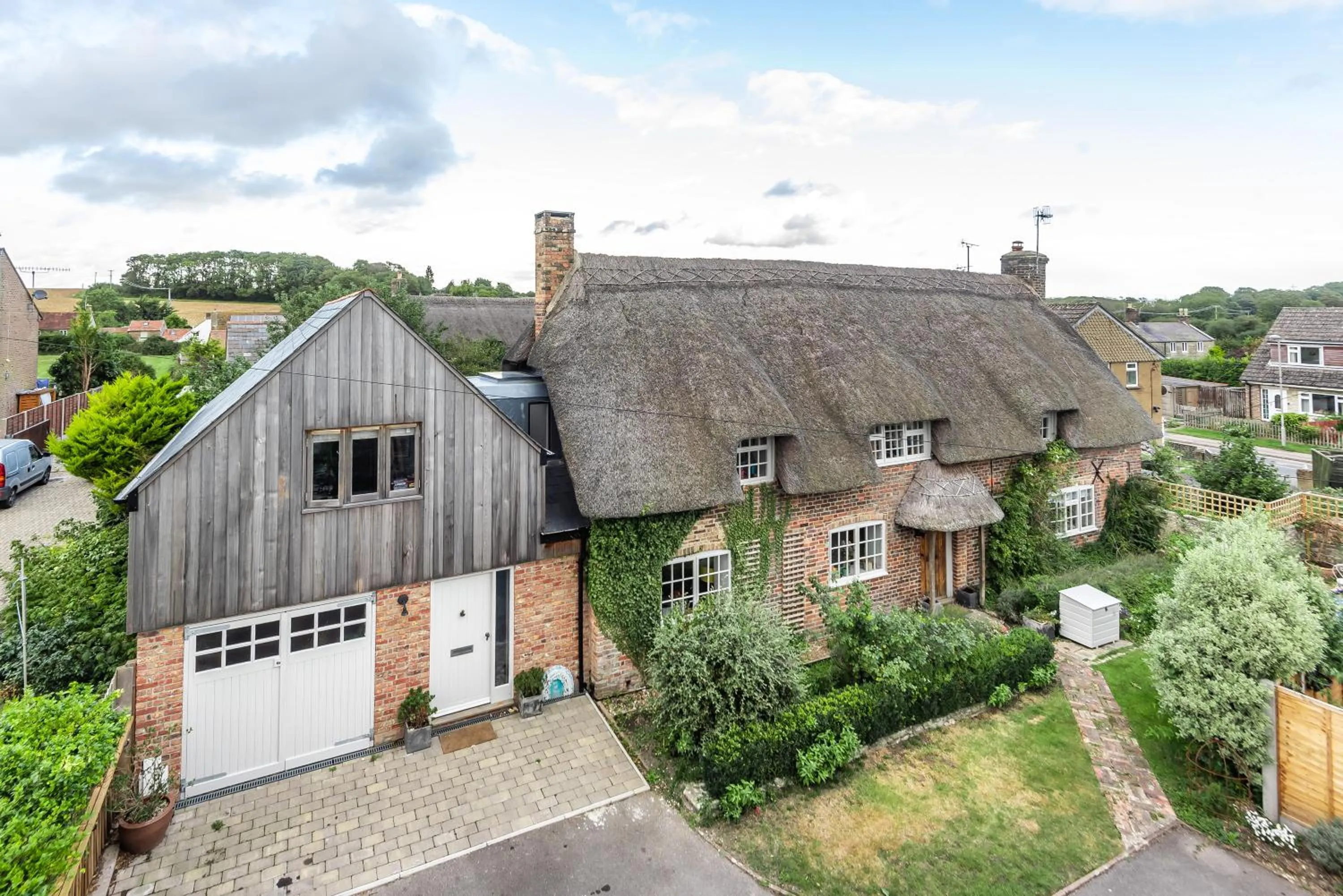 Property building in Barton Cottage Bed and Breakfast