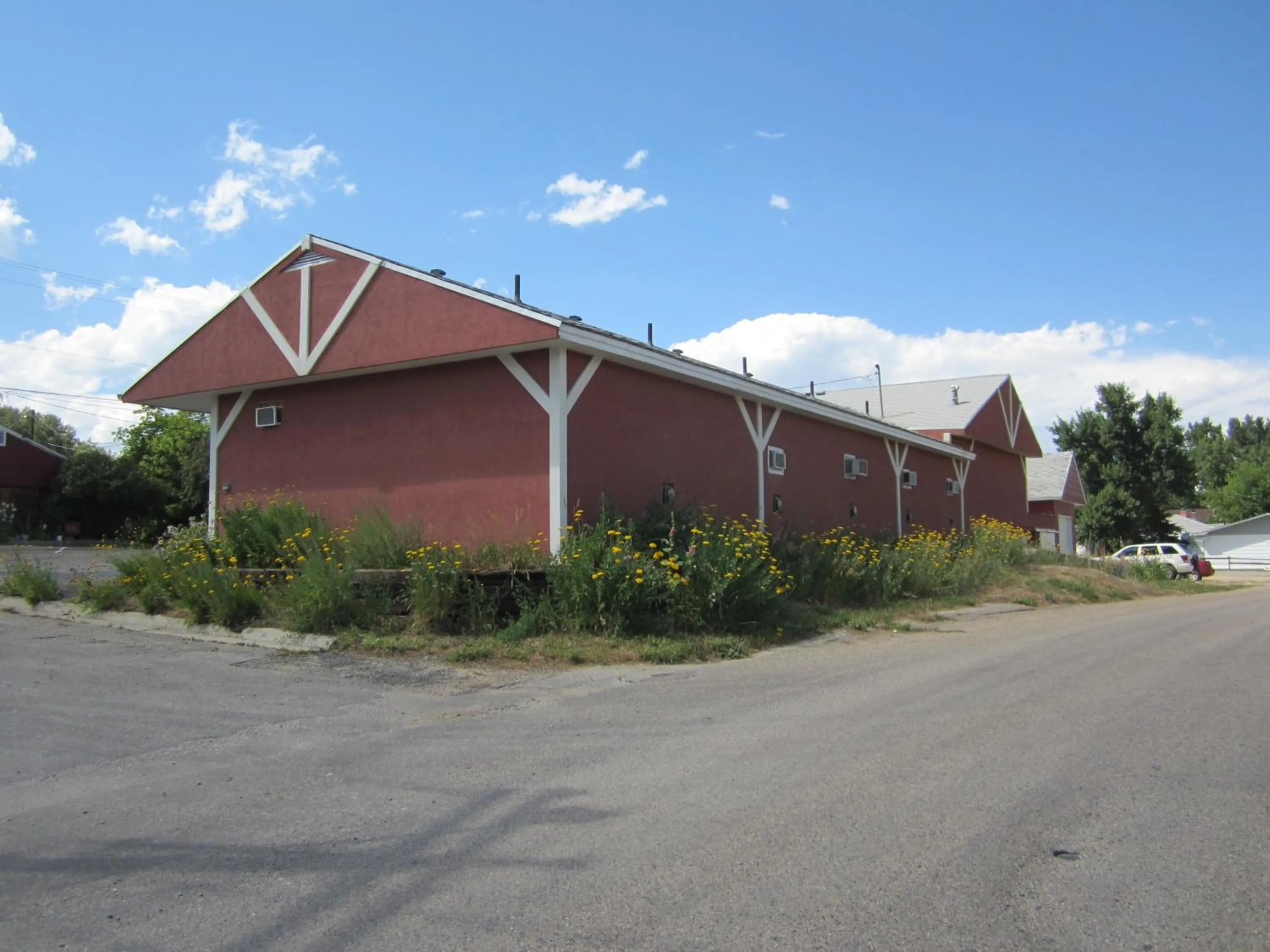 Property building in Big Horn Motel