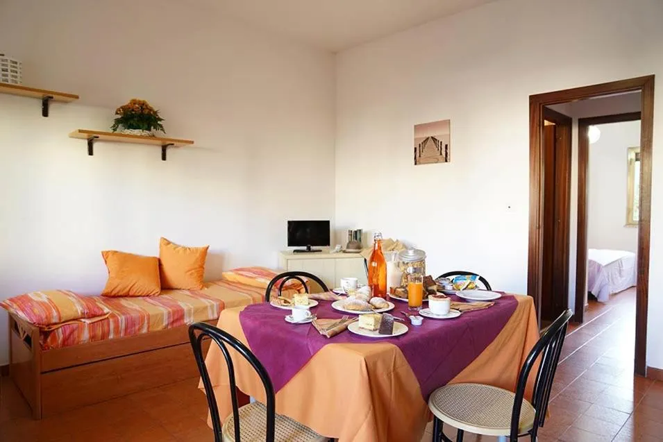 Bedroom, Dining Area in Apulia Hotel Sellia Marina