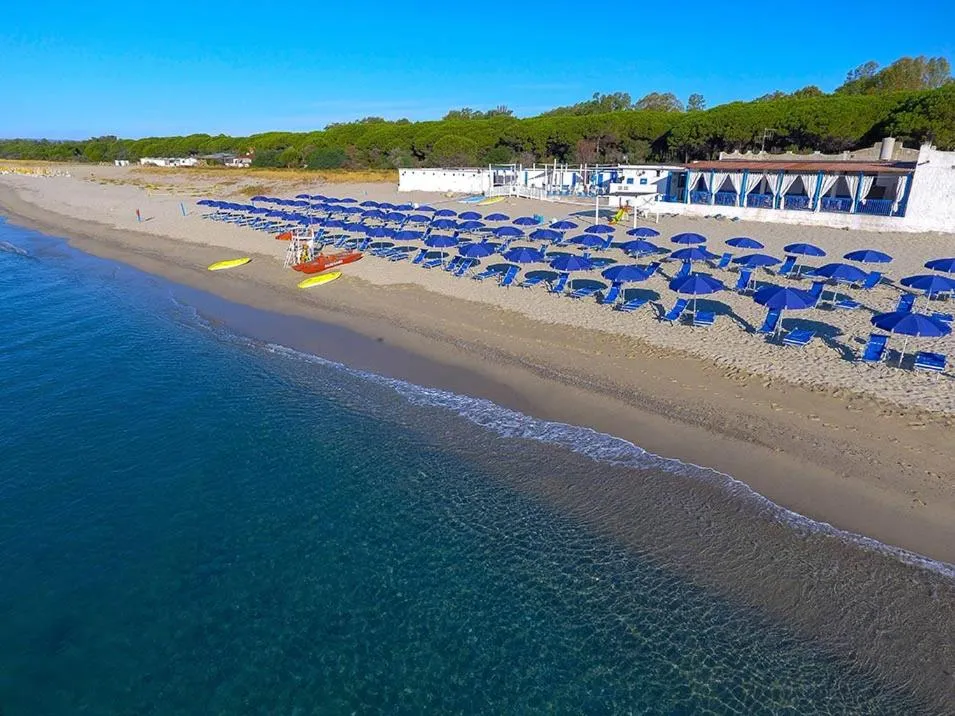 Beach in Apulia Hotel Sellia Marina