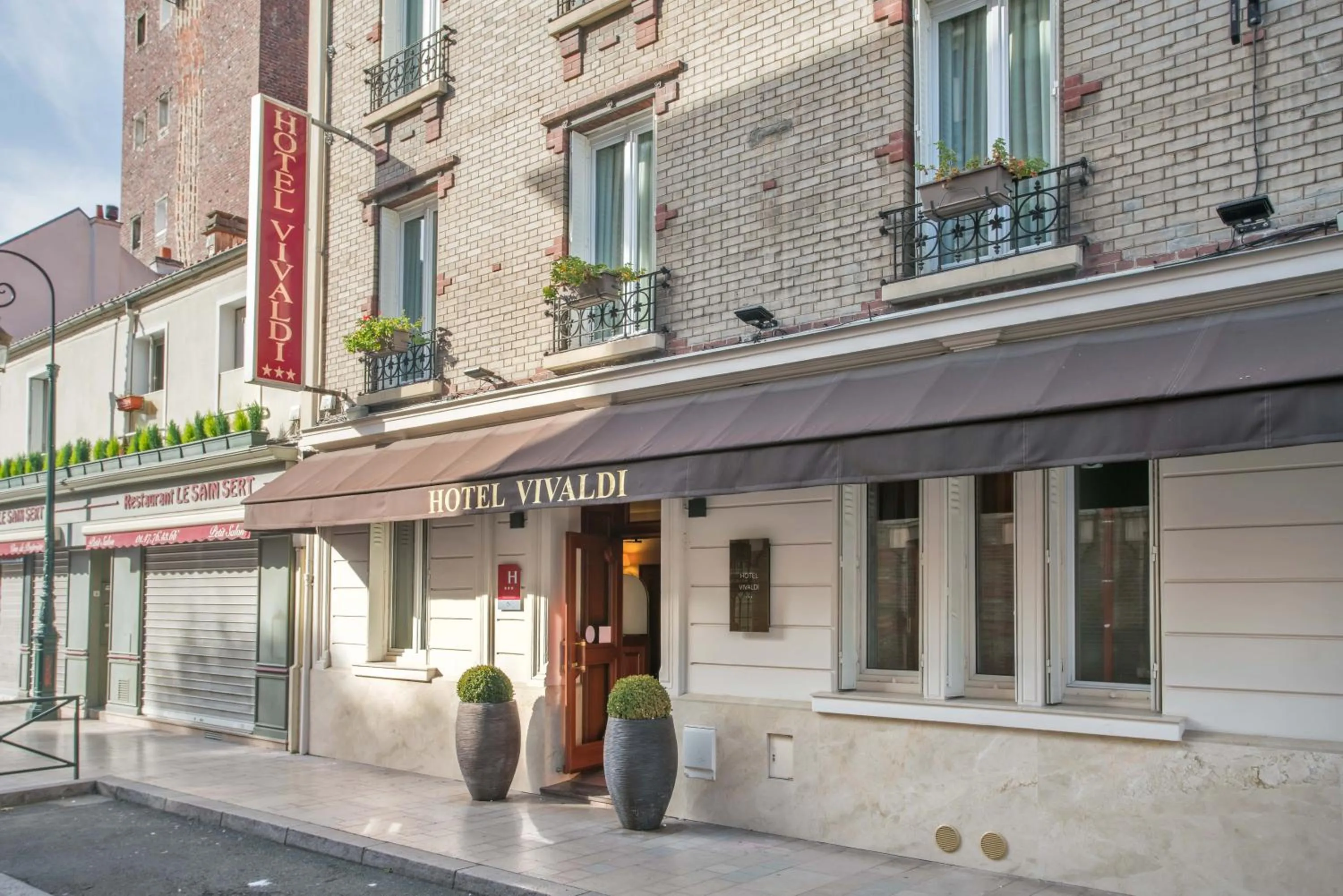 Facade/entrance in Hotel Vivaldi