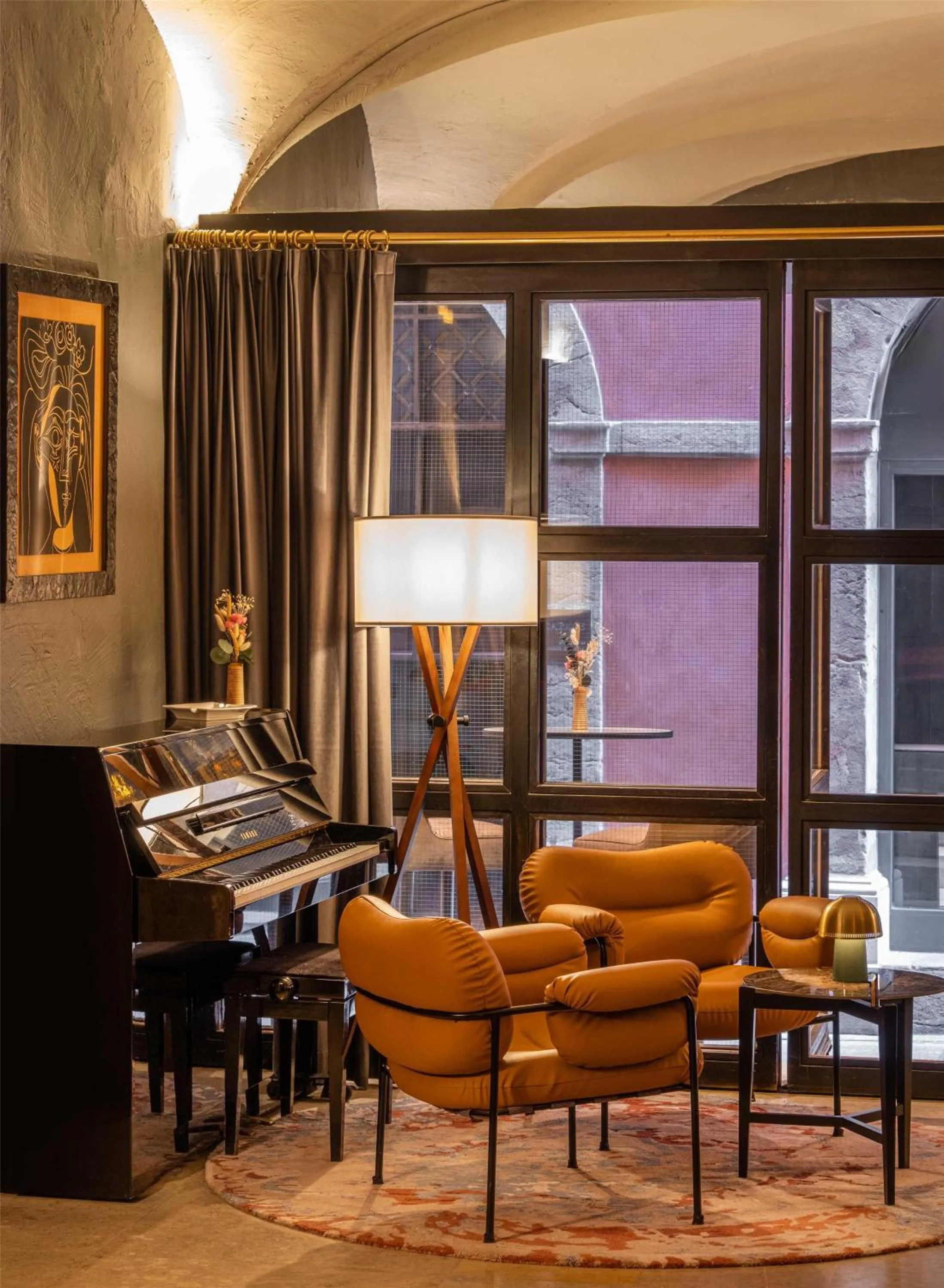 Lounge or bar in Cour des Loges Lyon, A Radisson Collection Hotel