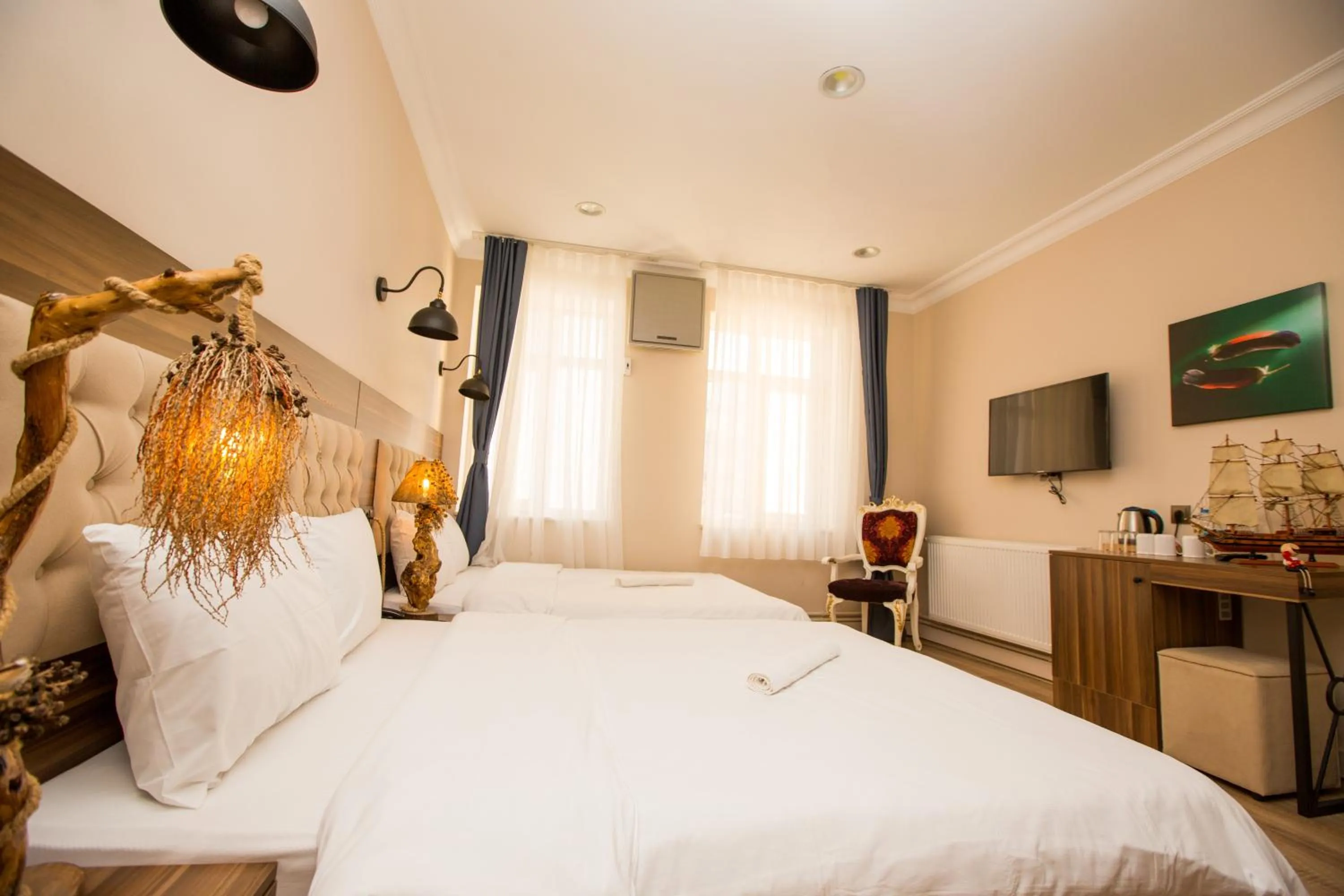 Bed in Corner Garden Hotel