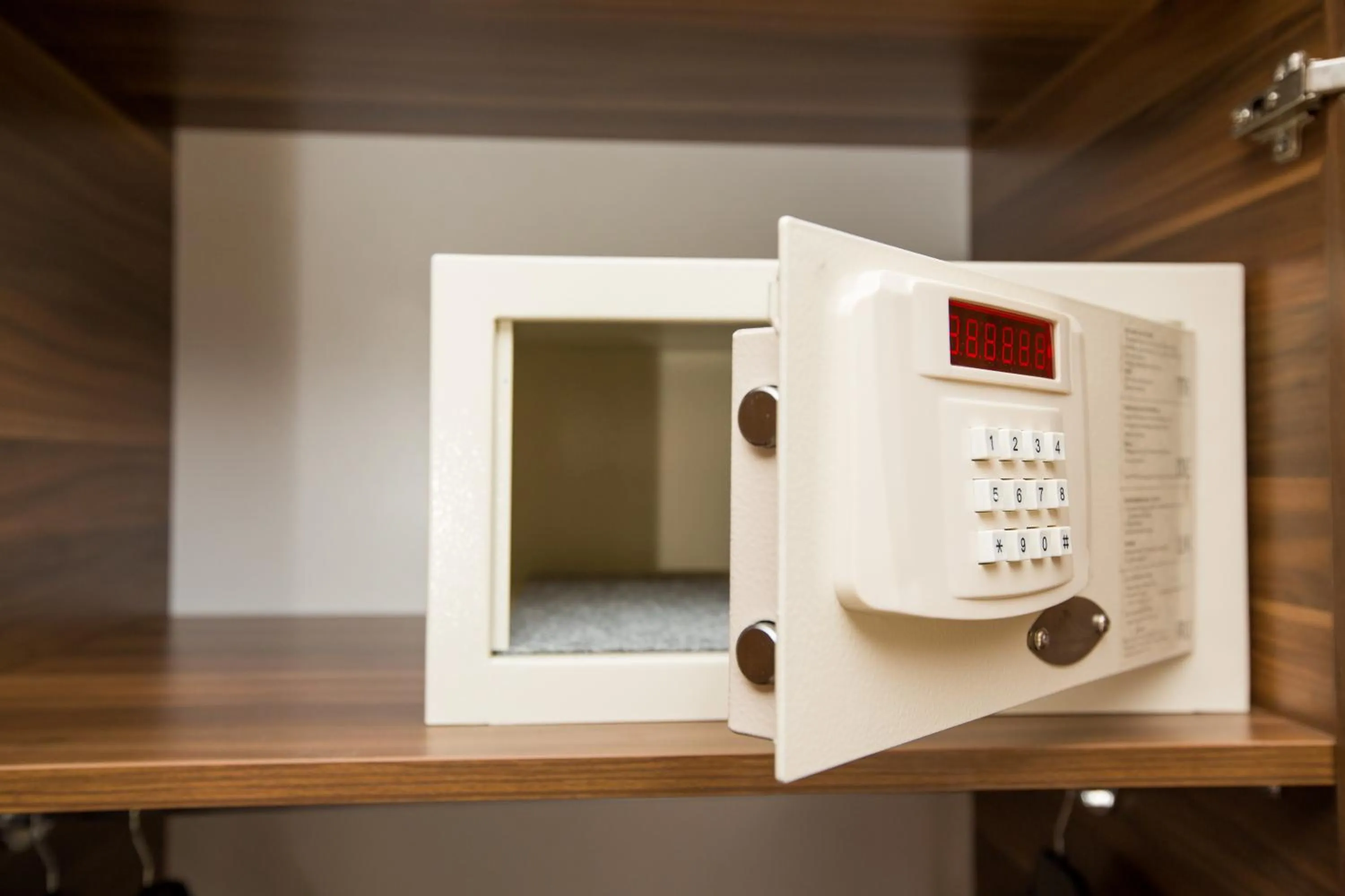 safe in Corner Garden Hotel