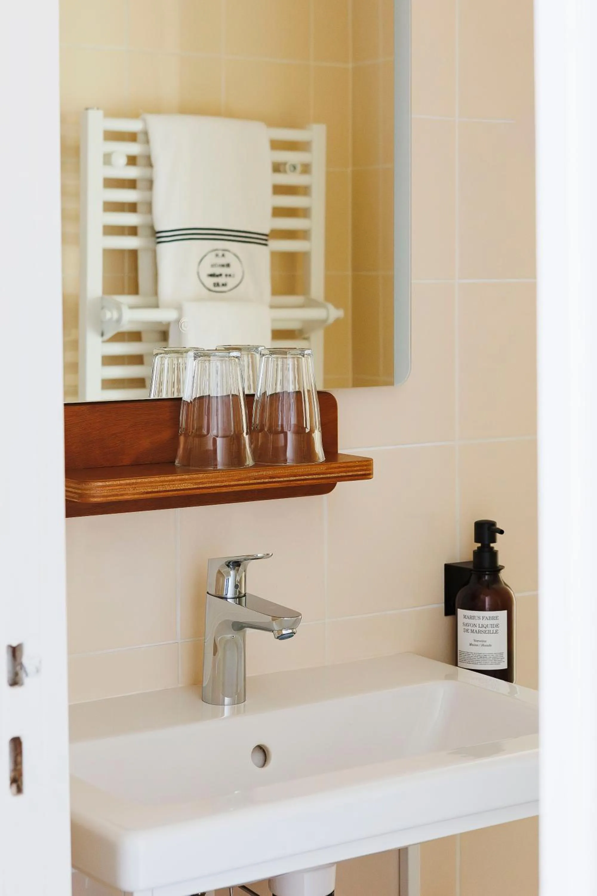 Bathroom in ALFRED HOTELS Les Halles