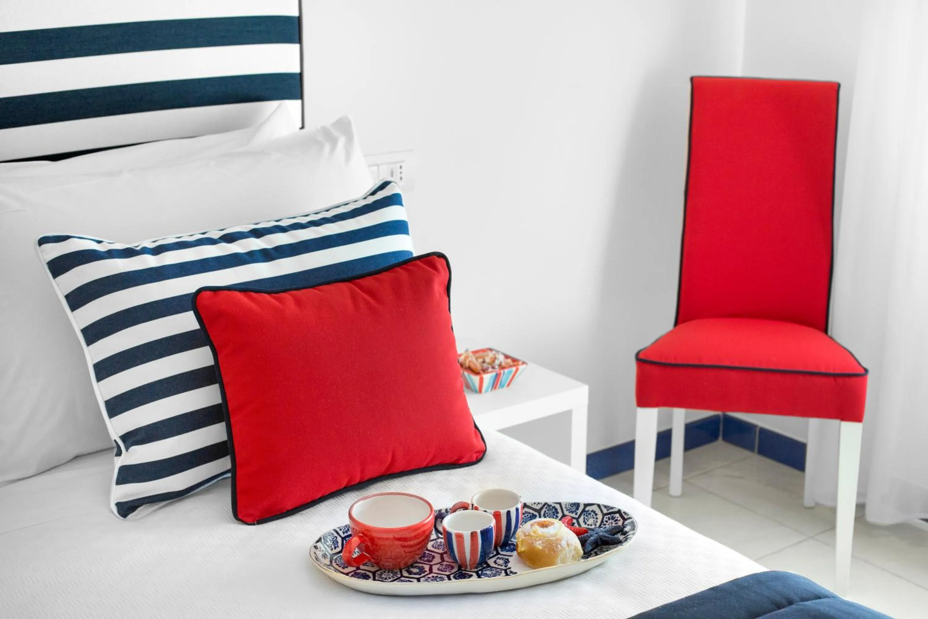 Bed in YourHome - Sersale Suites