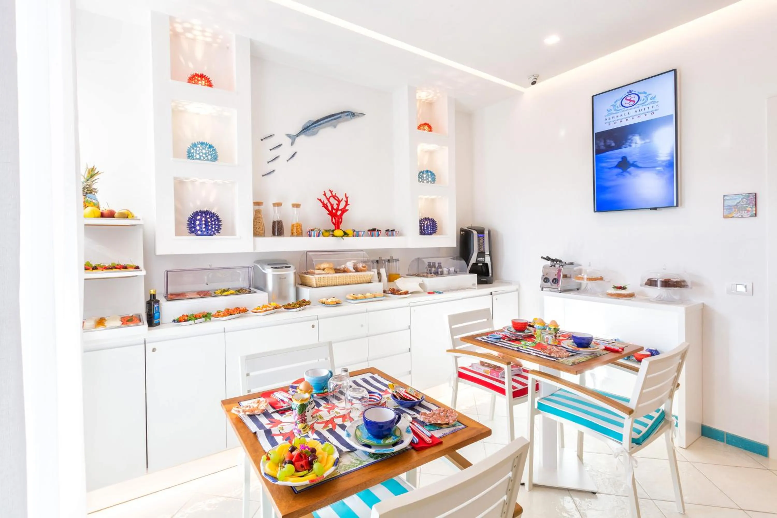 Breakfast in YourHome - Sersale Suites