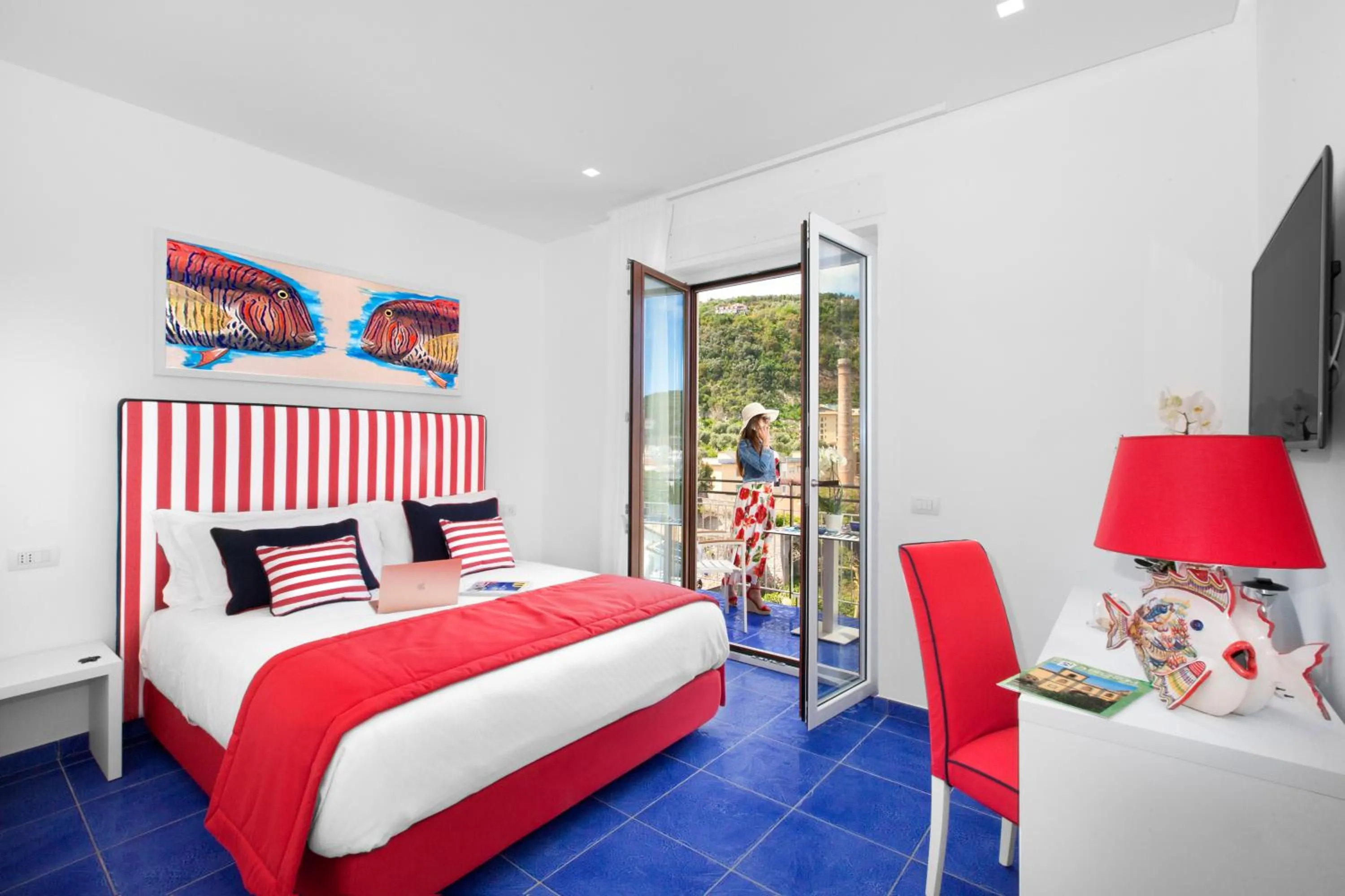 Photo of the whole room, Bed in YourHome - Sersale Suites