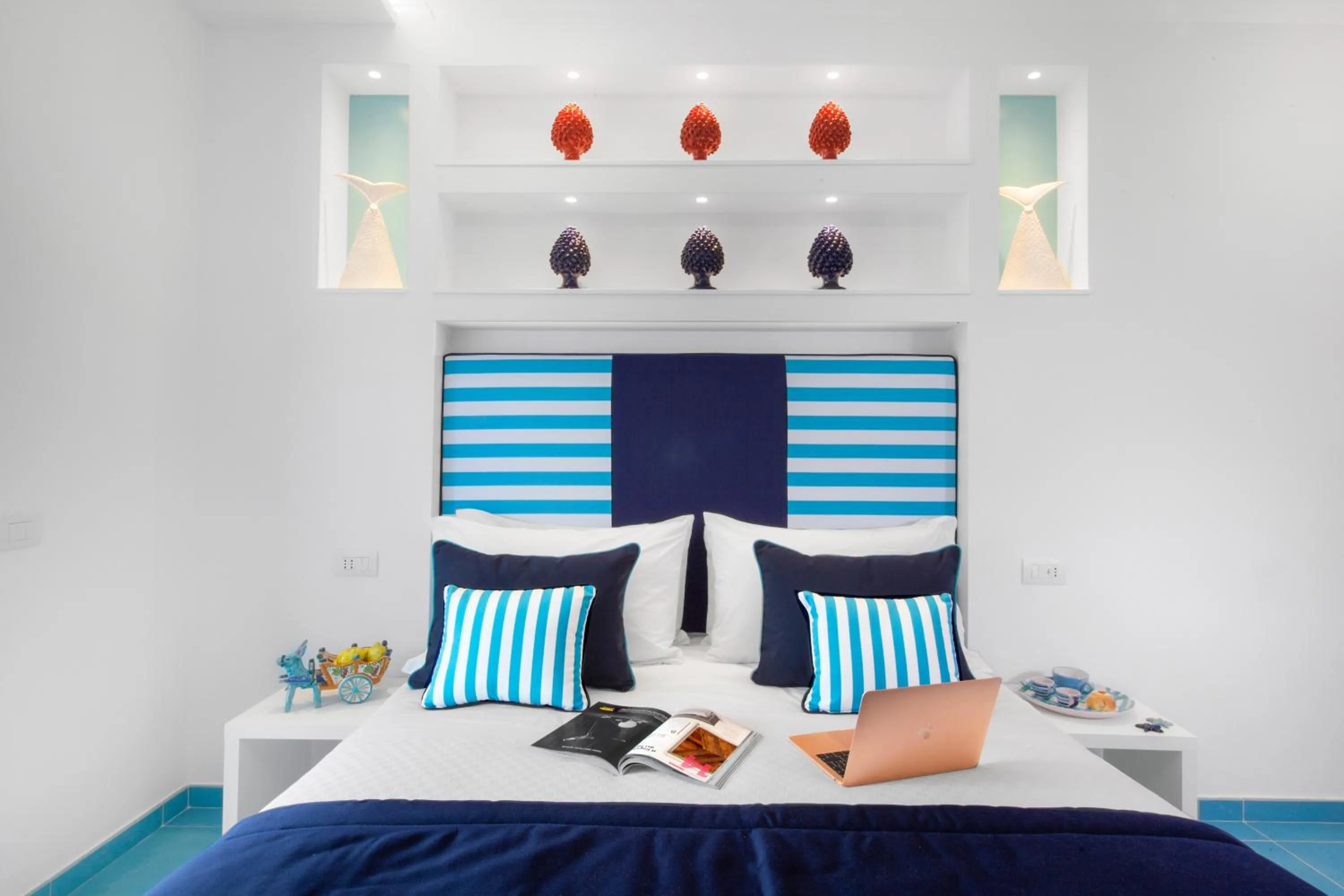 Bed in YourHome - Sersale Suites