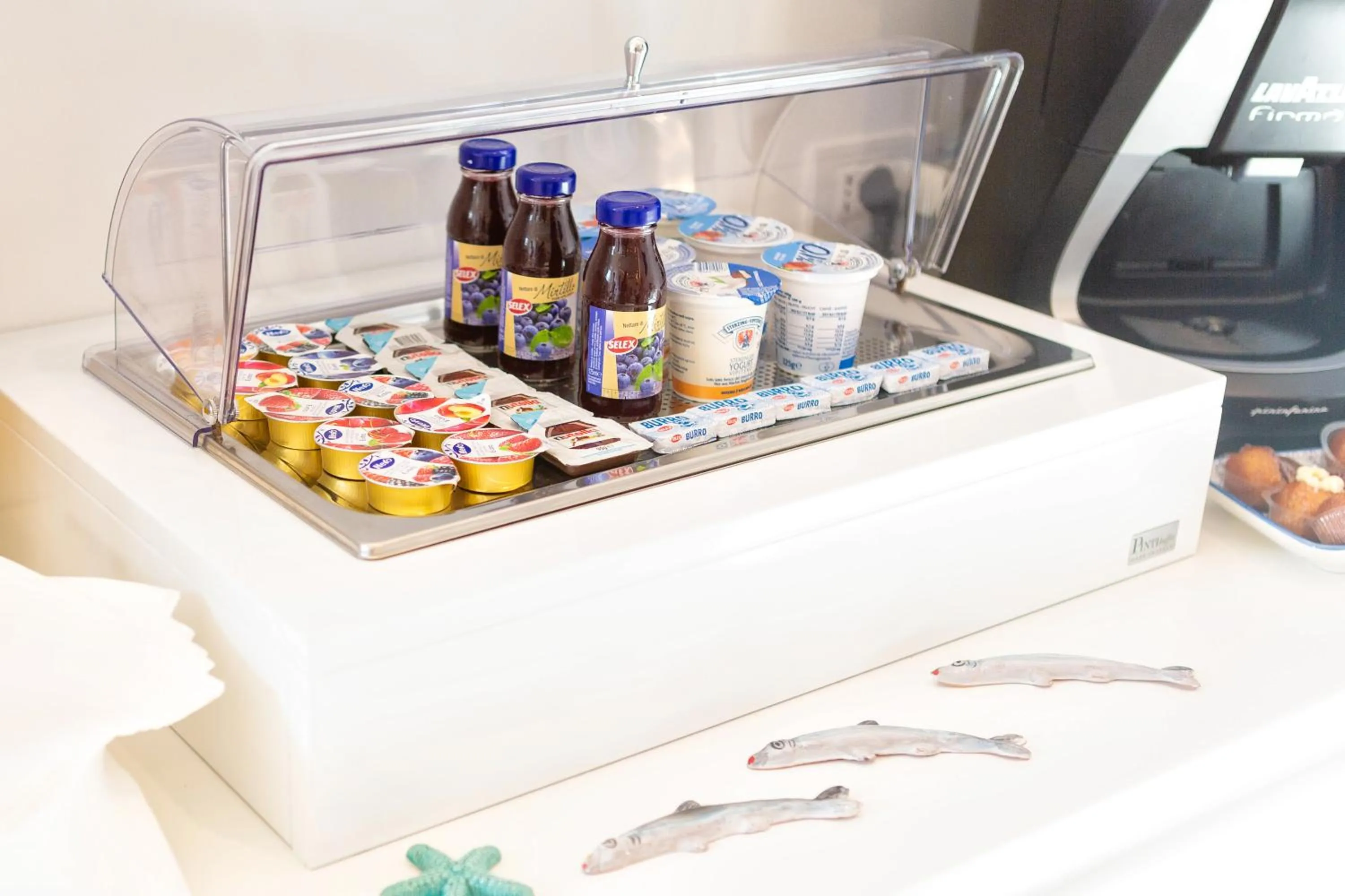 Breakfast in YourHome - Sersale Suites