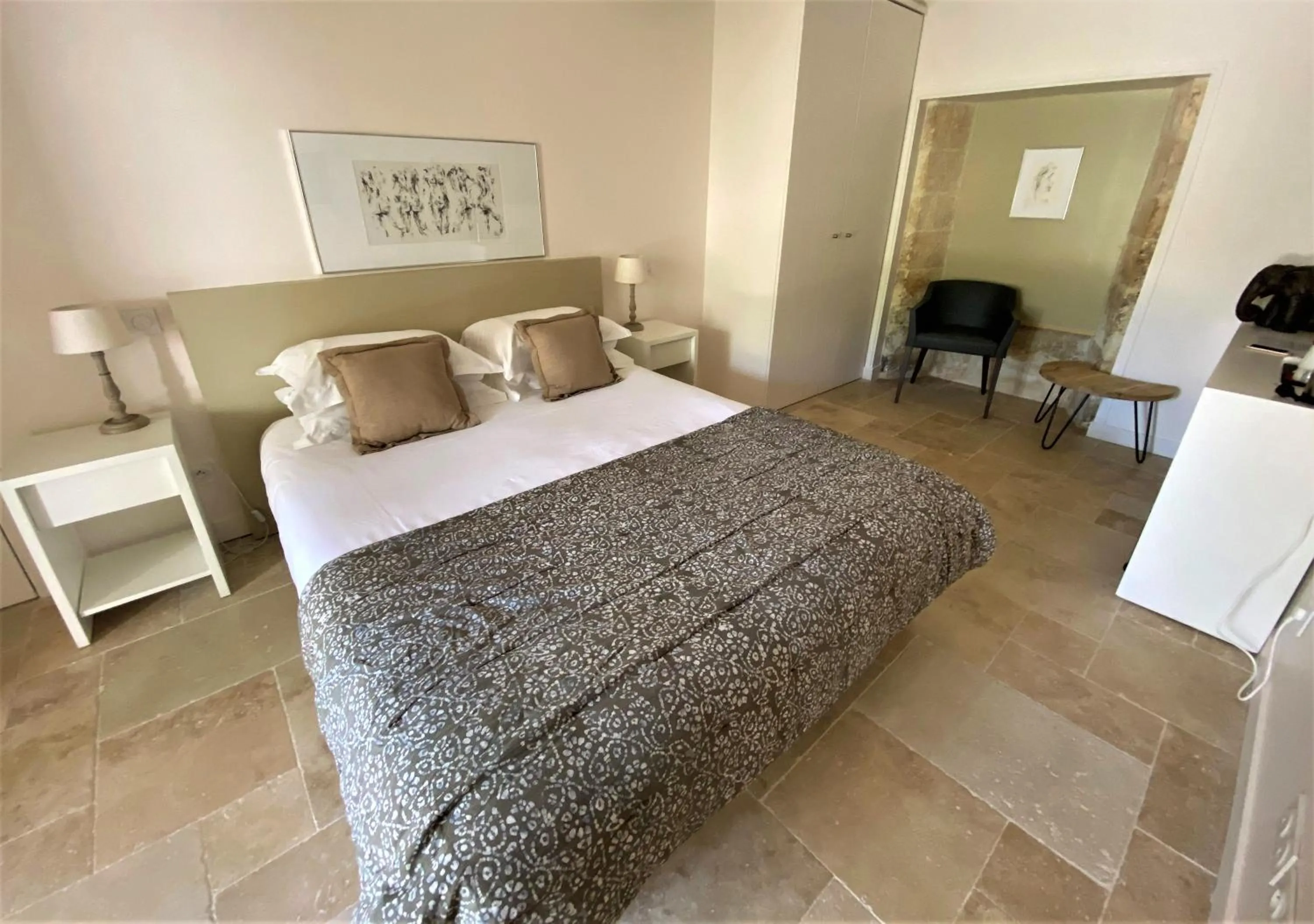 Bed in Villa de L'Eclusier