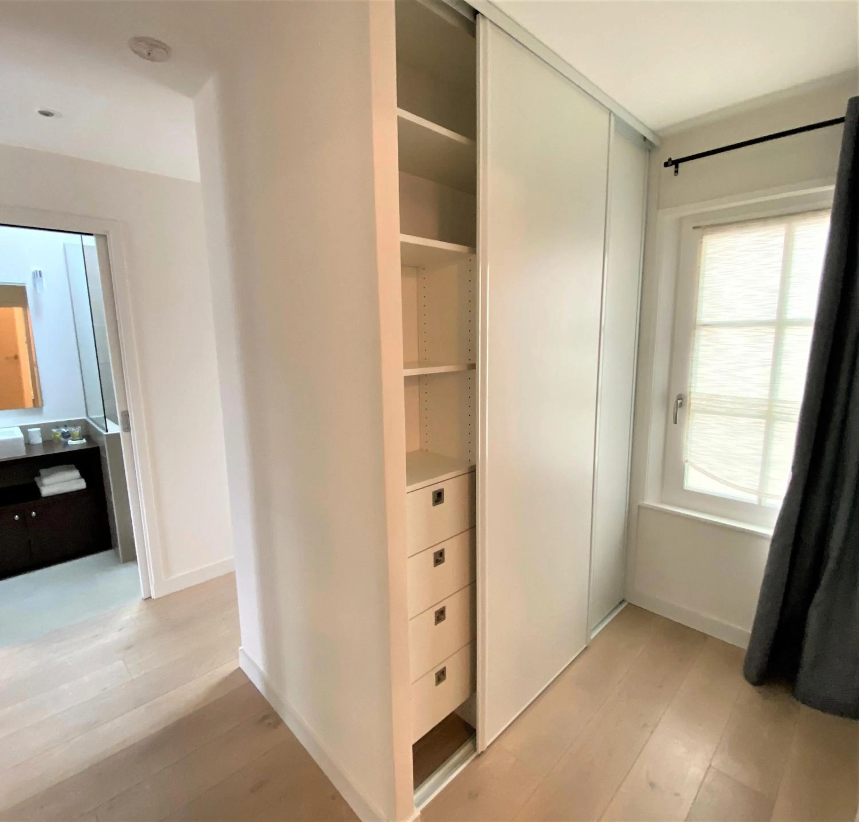 Communal lounge/ TV room in Villa de L'Eclusier