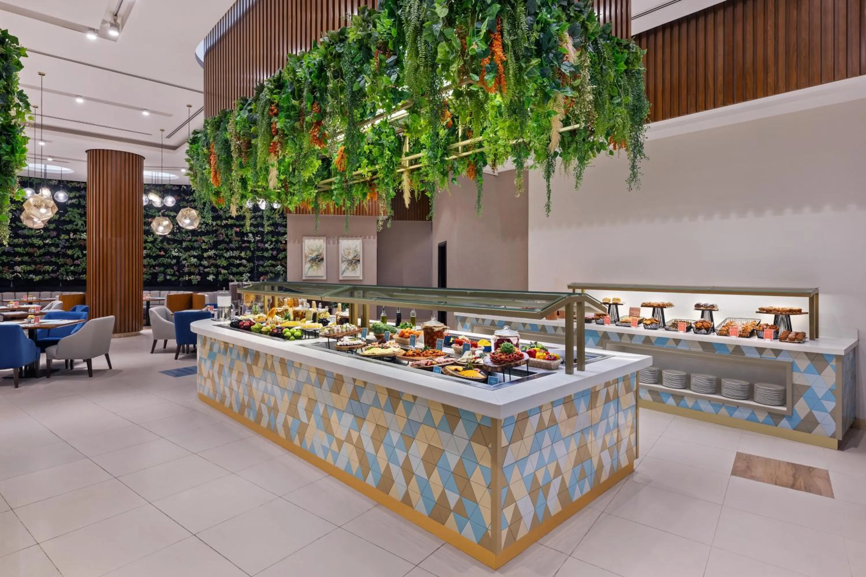 Restaurant/places to eat in Barcelo Al Jaddaf, Dubai