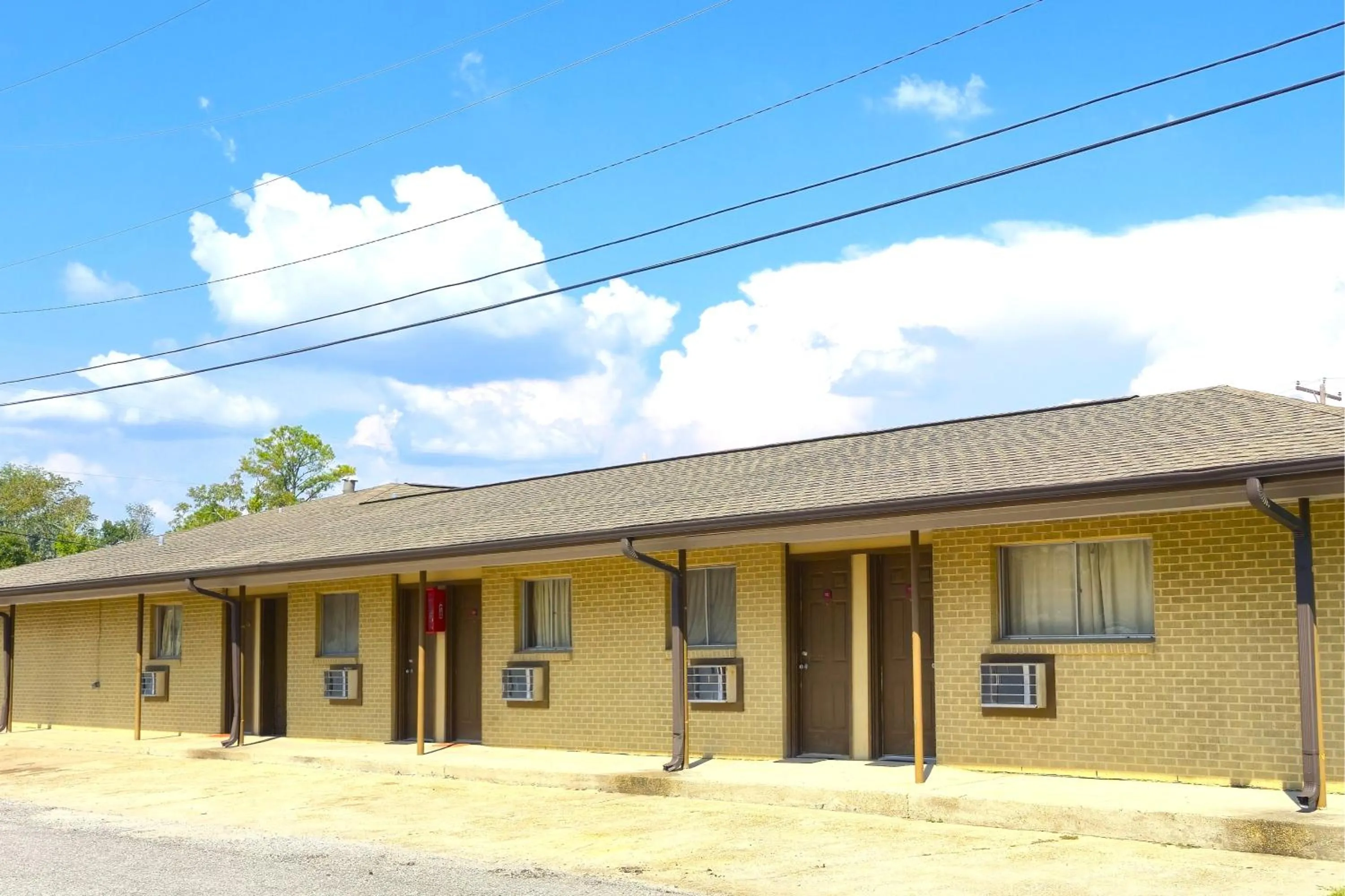 Property building in Relax Inn by OYO Sulphur Hwy 90