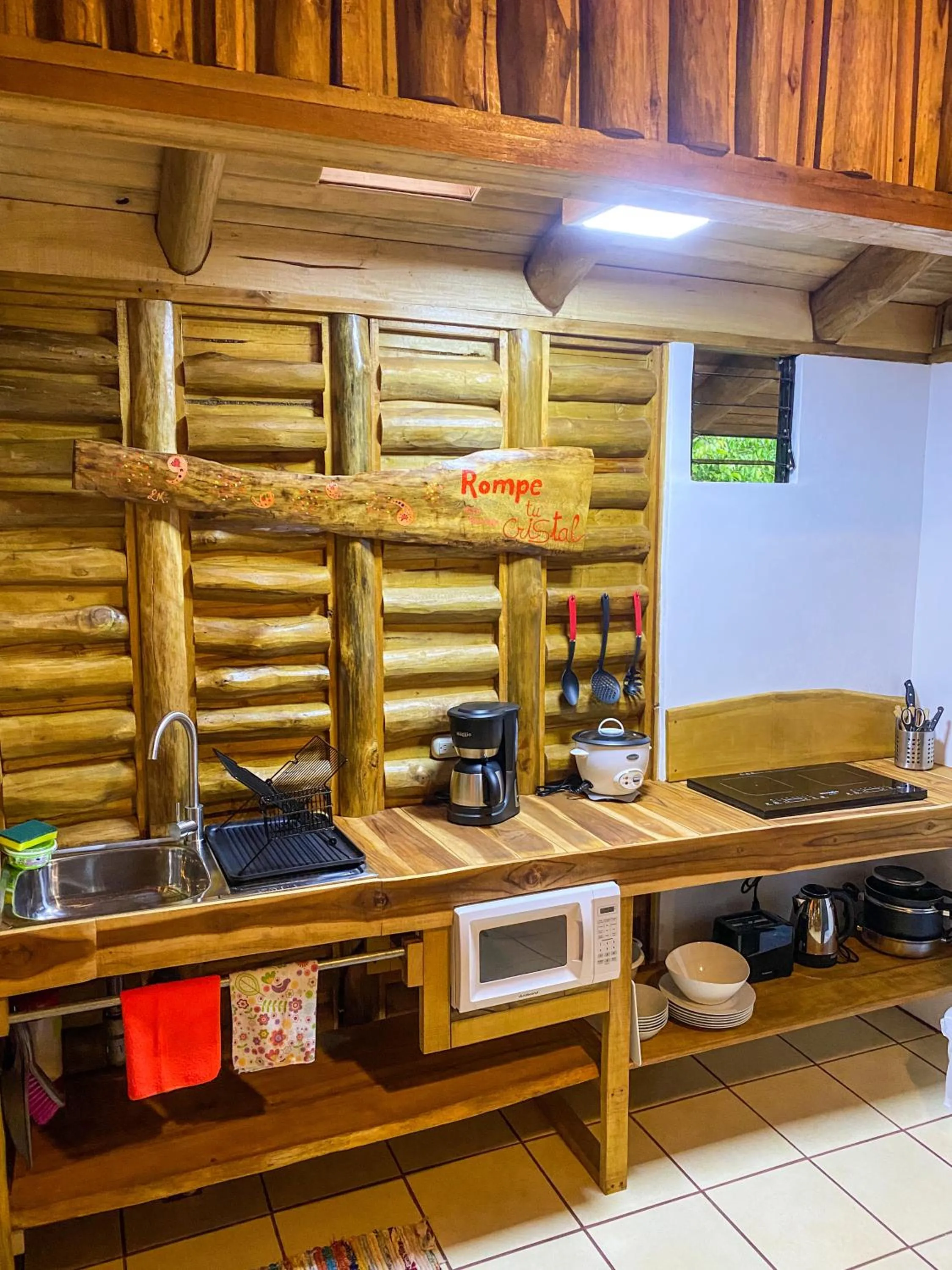 Kitchen or kitchenette in Cabañas Lamaite