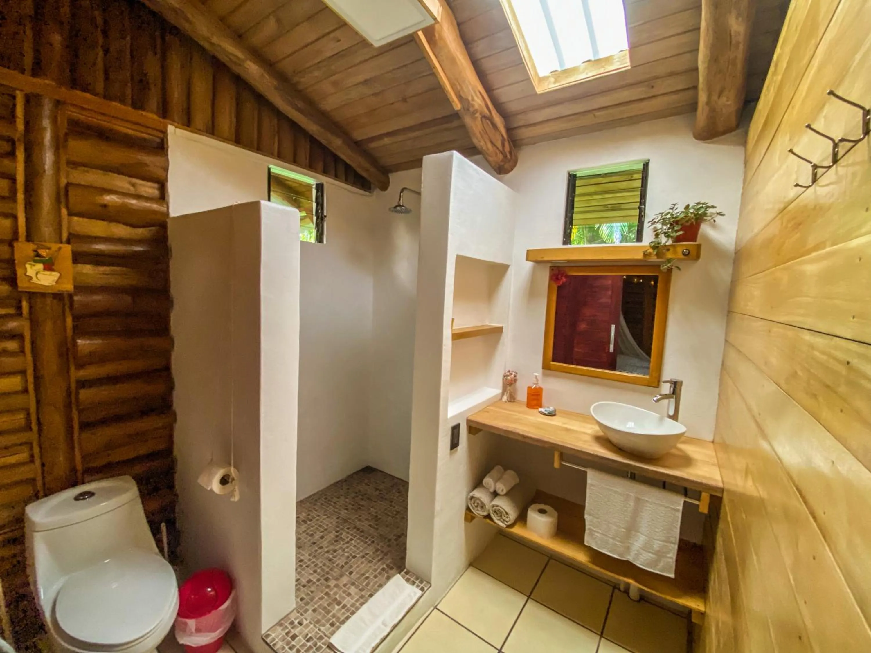 Bathroom in Cabañas Lamaite