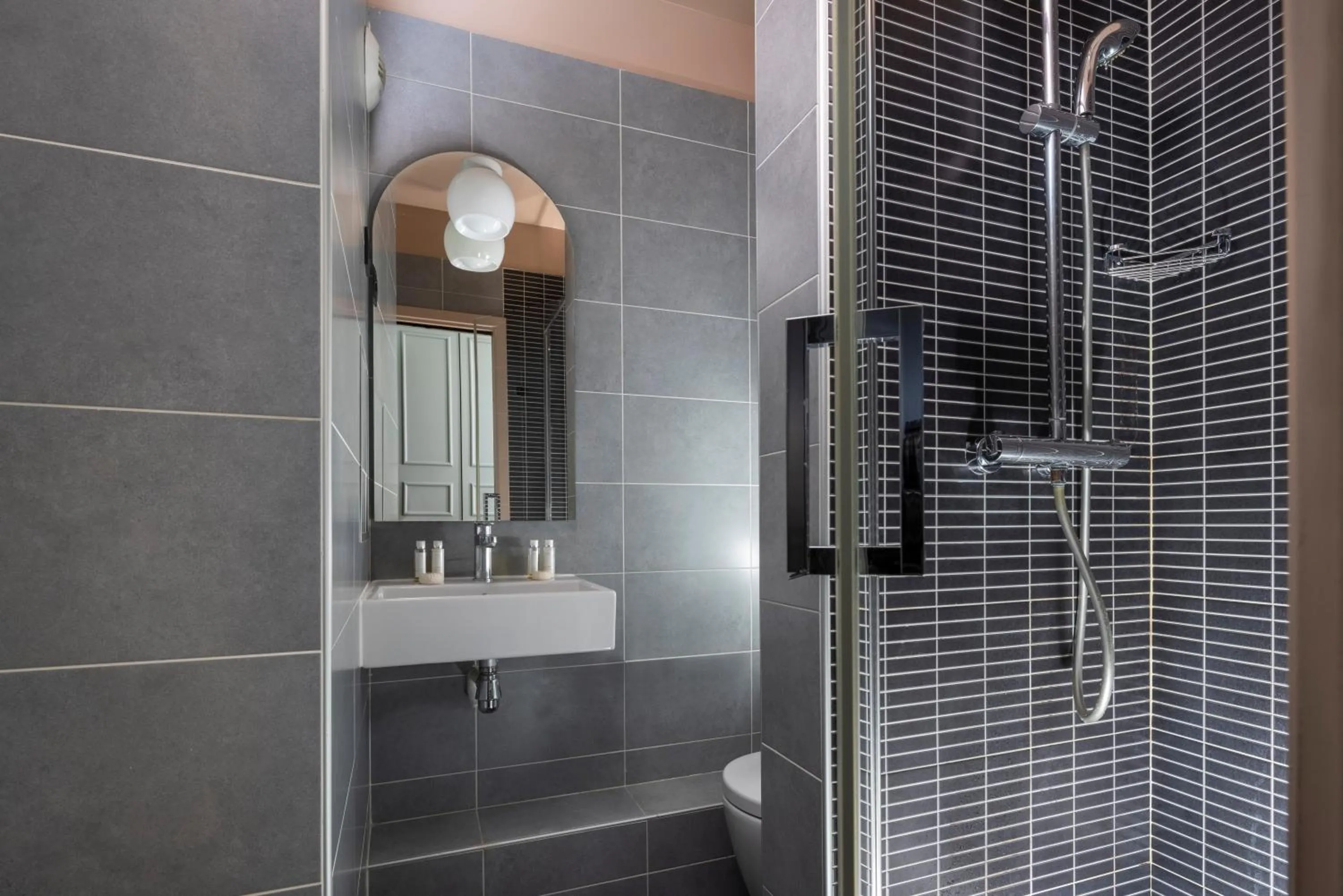 Bathroom in Hôtel Fior d'Aliza