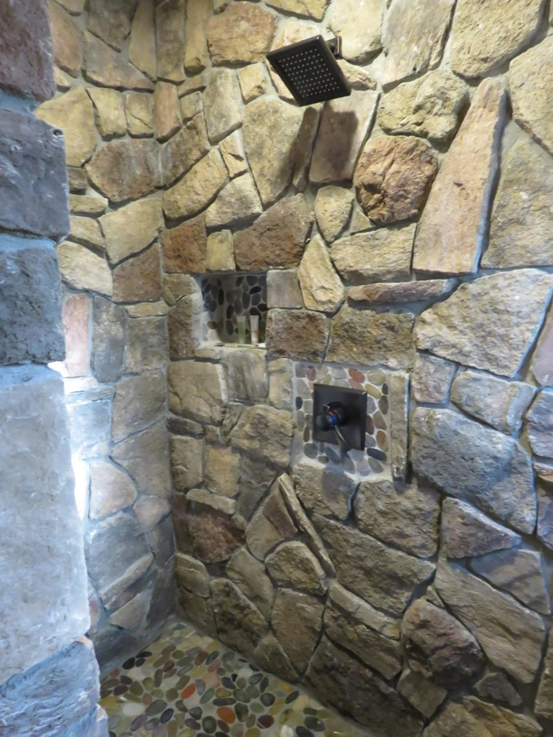 Shower in Tall Pines Inn