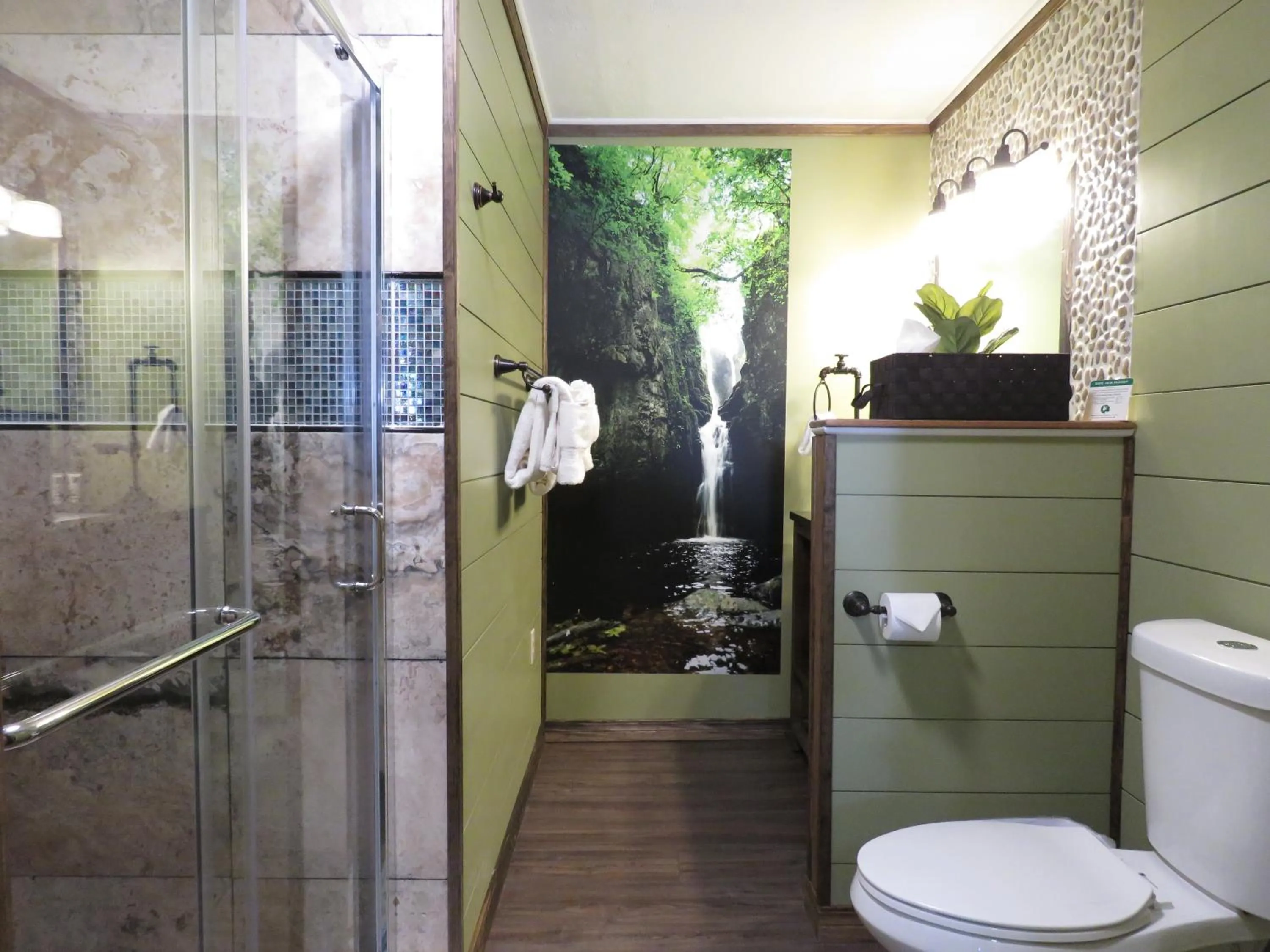 Shower in Tall Pines Inn