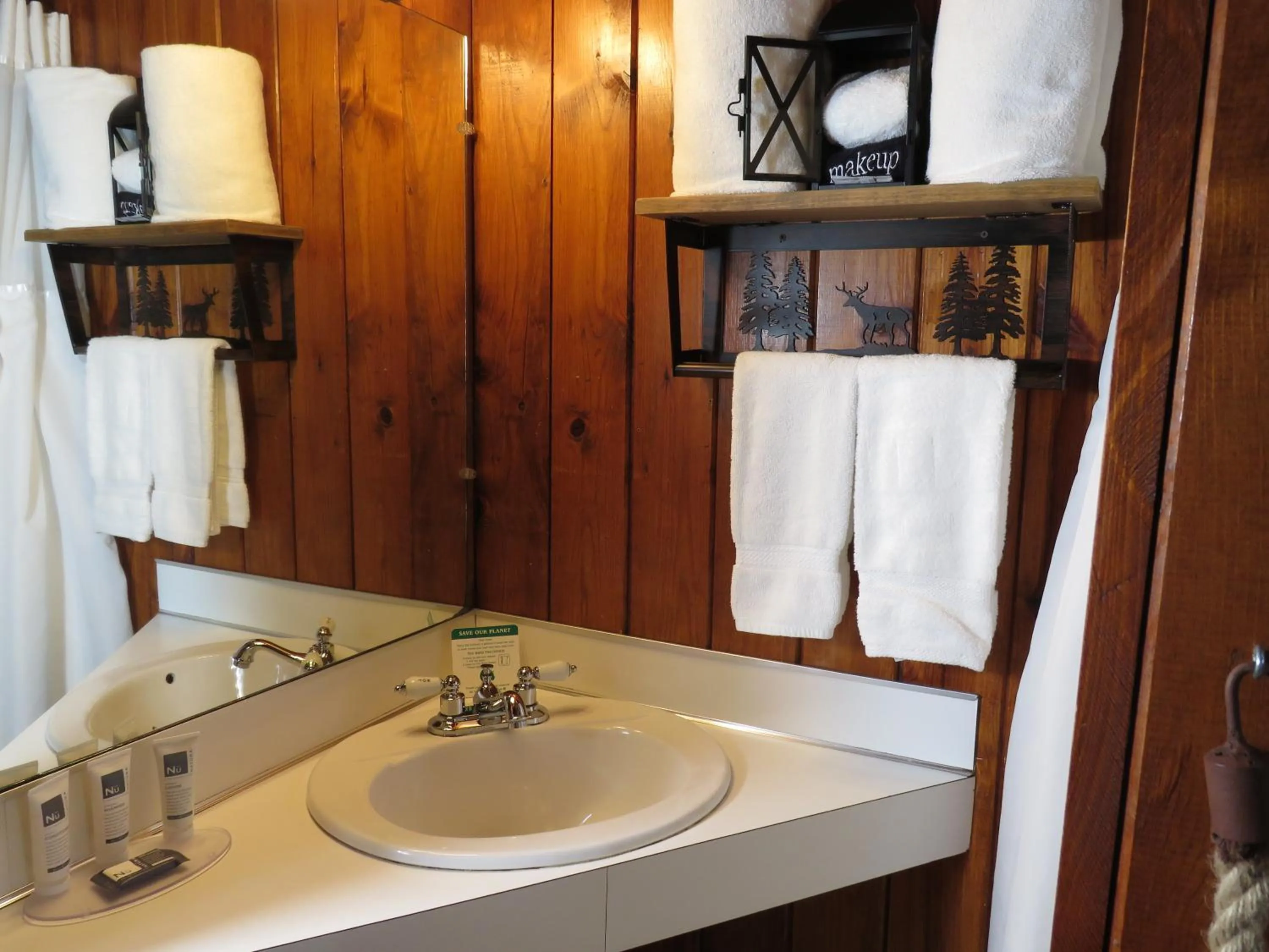 Bathroom in Tall Pines Inn