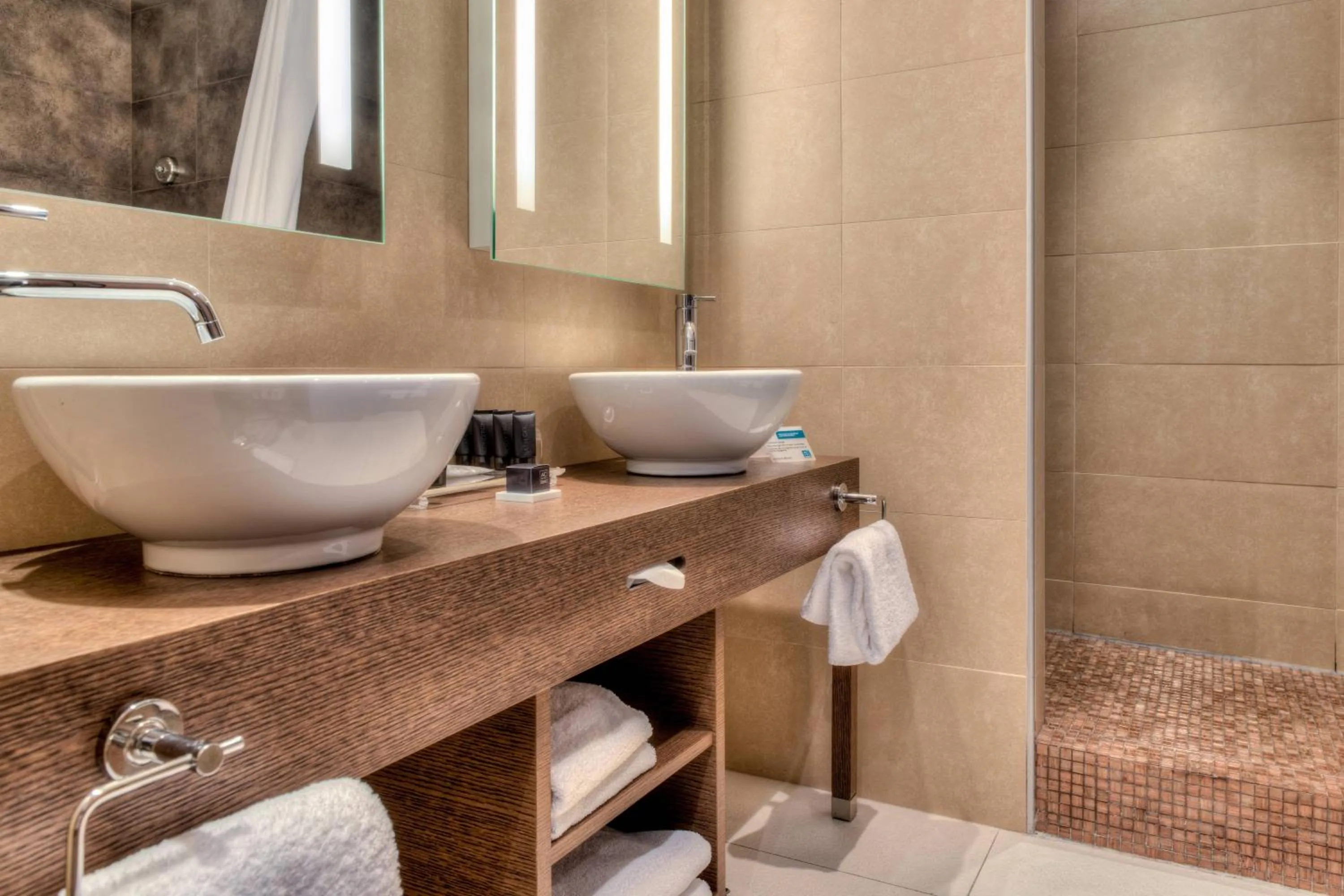 Bathroom in AC Hotel by Marriott Ambassadeur Antibes - Juan Les Pins