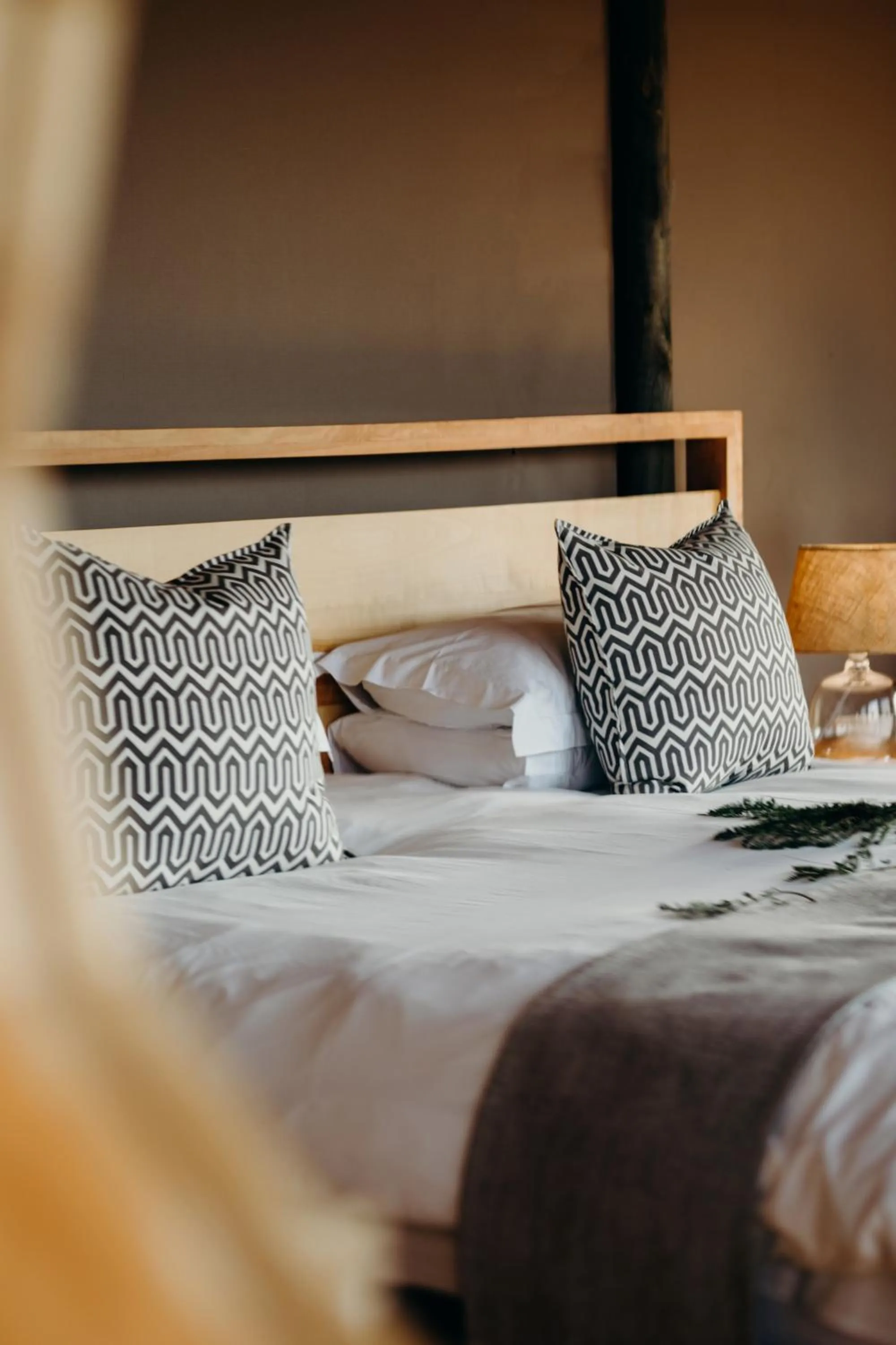 Bed in Hlosi Game Lodge - Amakhala Game Reserve