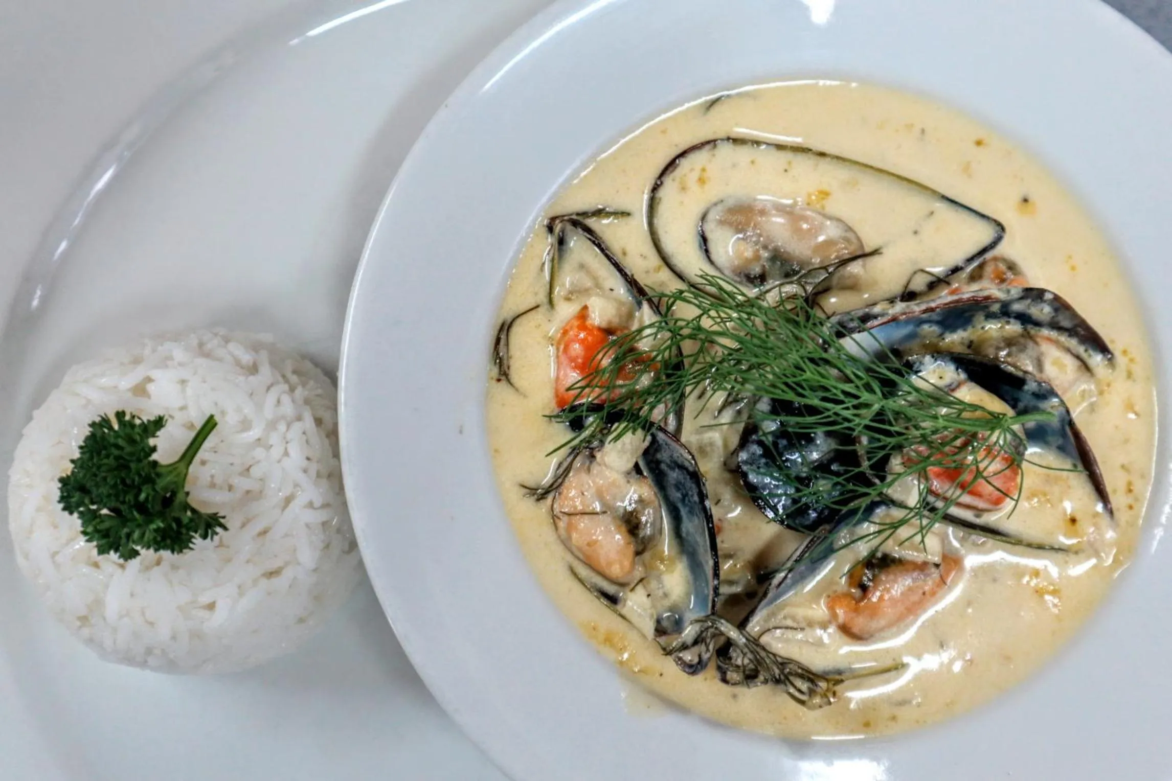 Food and drinks in Hlosi Game Lodge - Amakhala Game Reserve