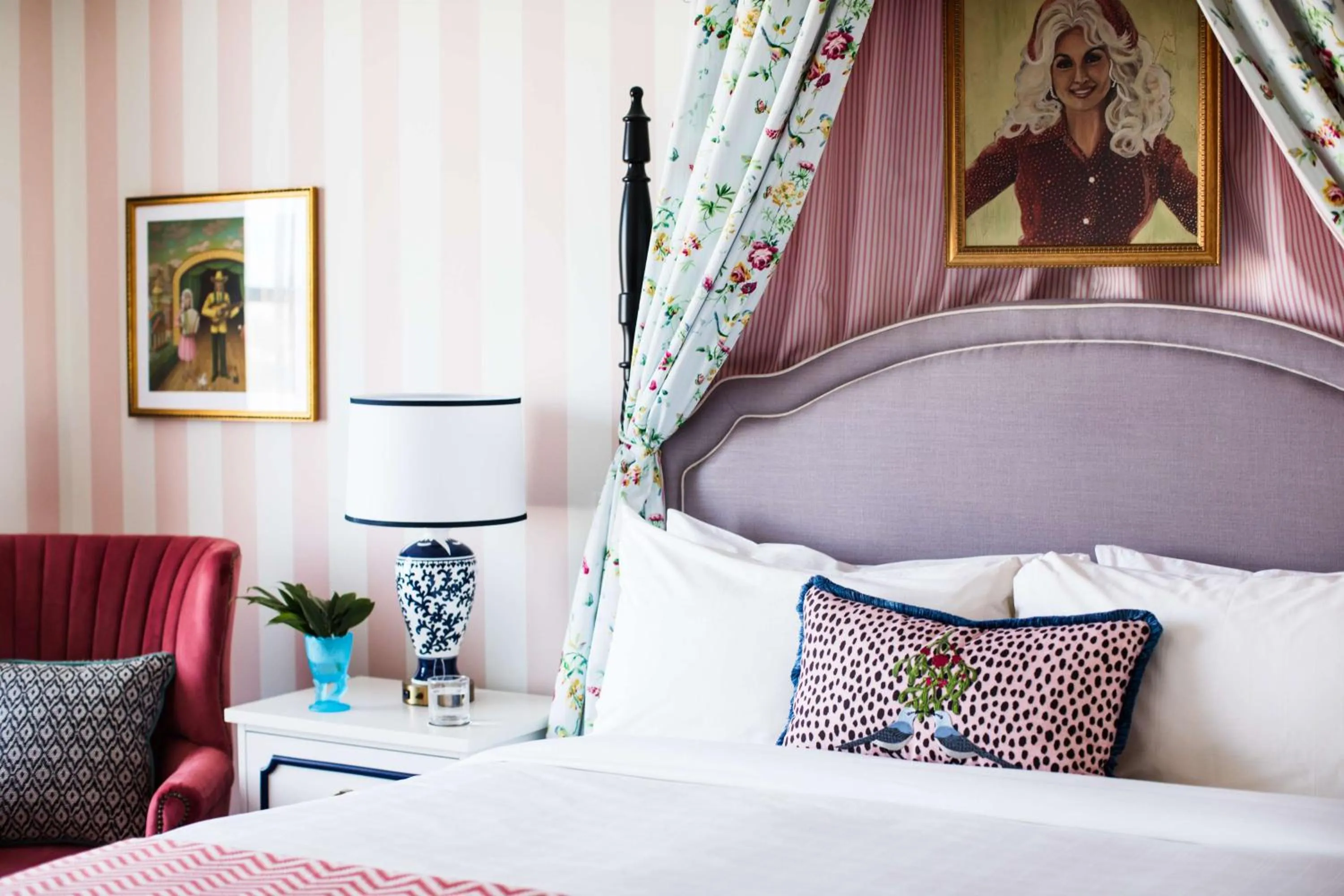 Bed in Graduate by Hilton Nashville