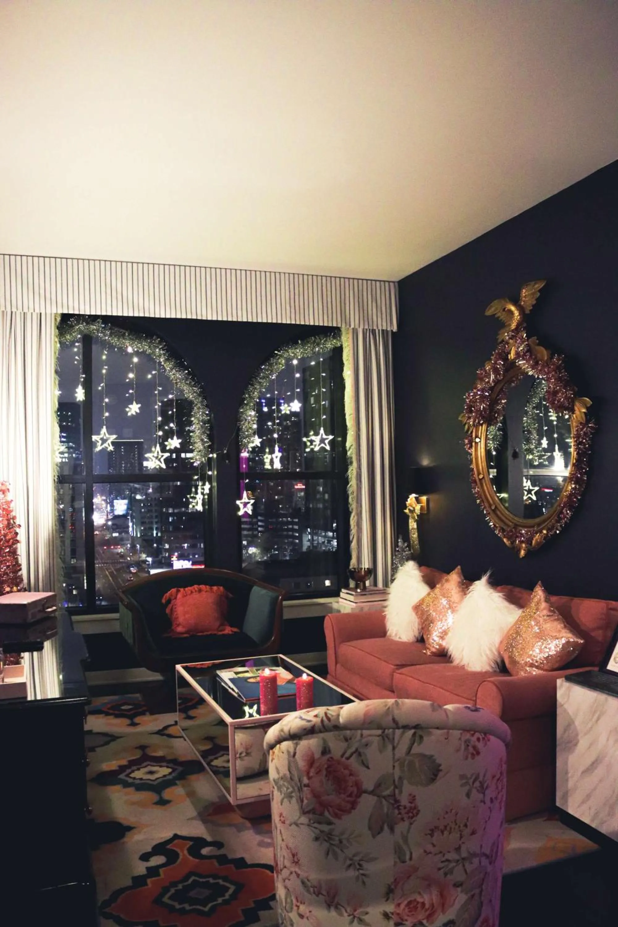 Living room in Graduate by Hilton Nashville