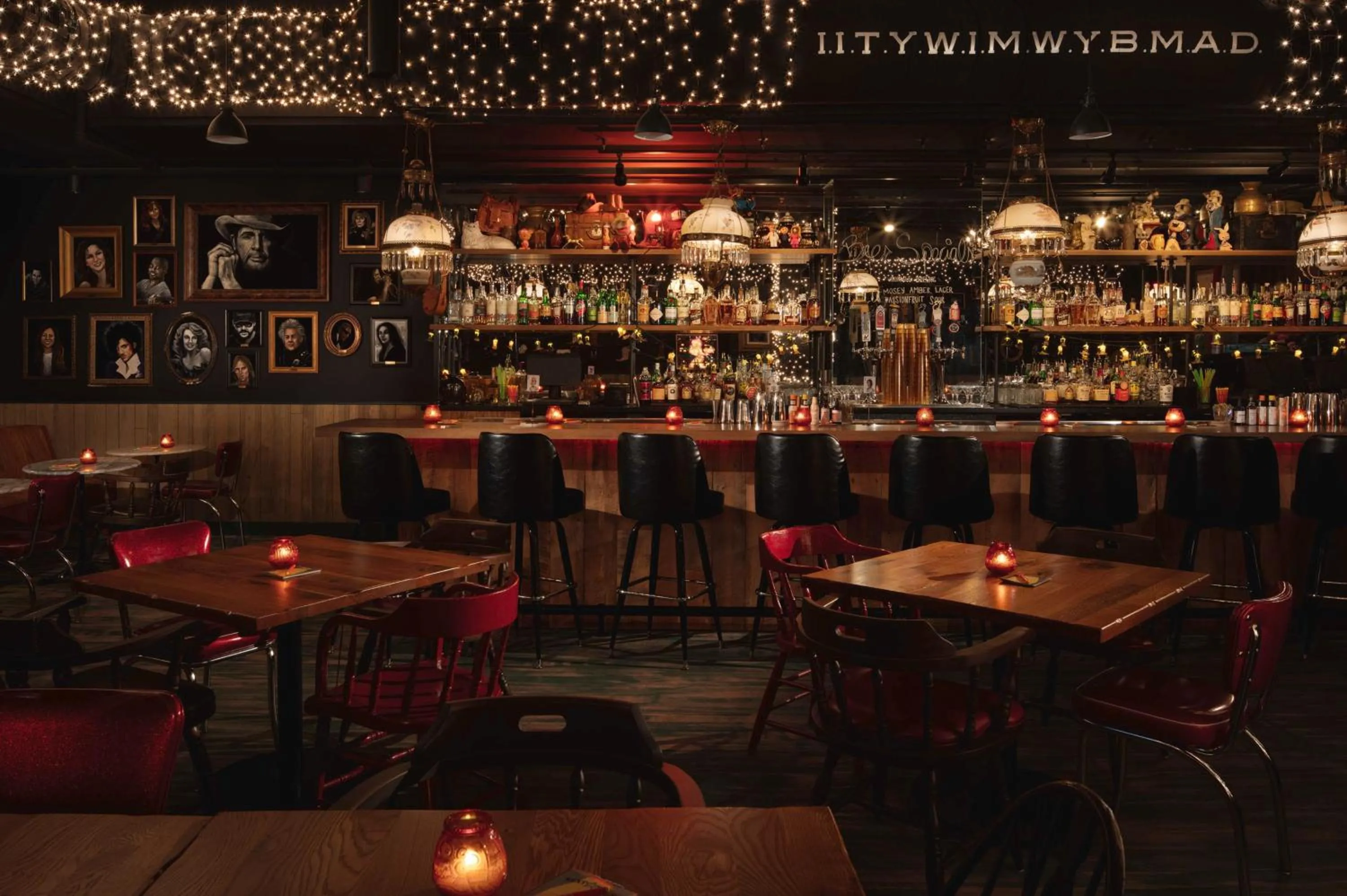 Lounge or bar in Graduate by Hilton Nashville