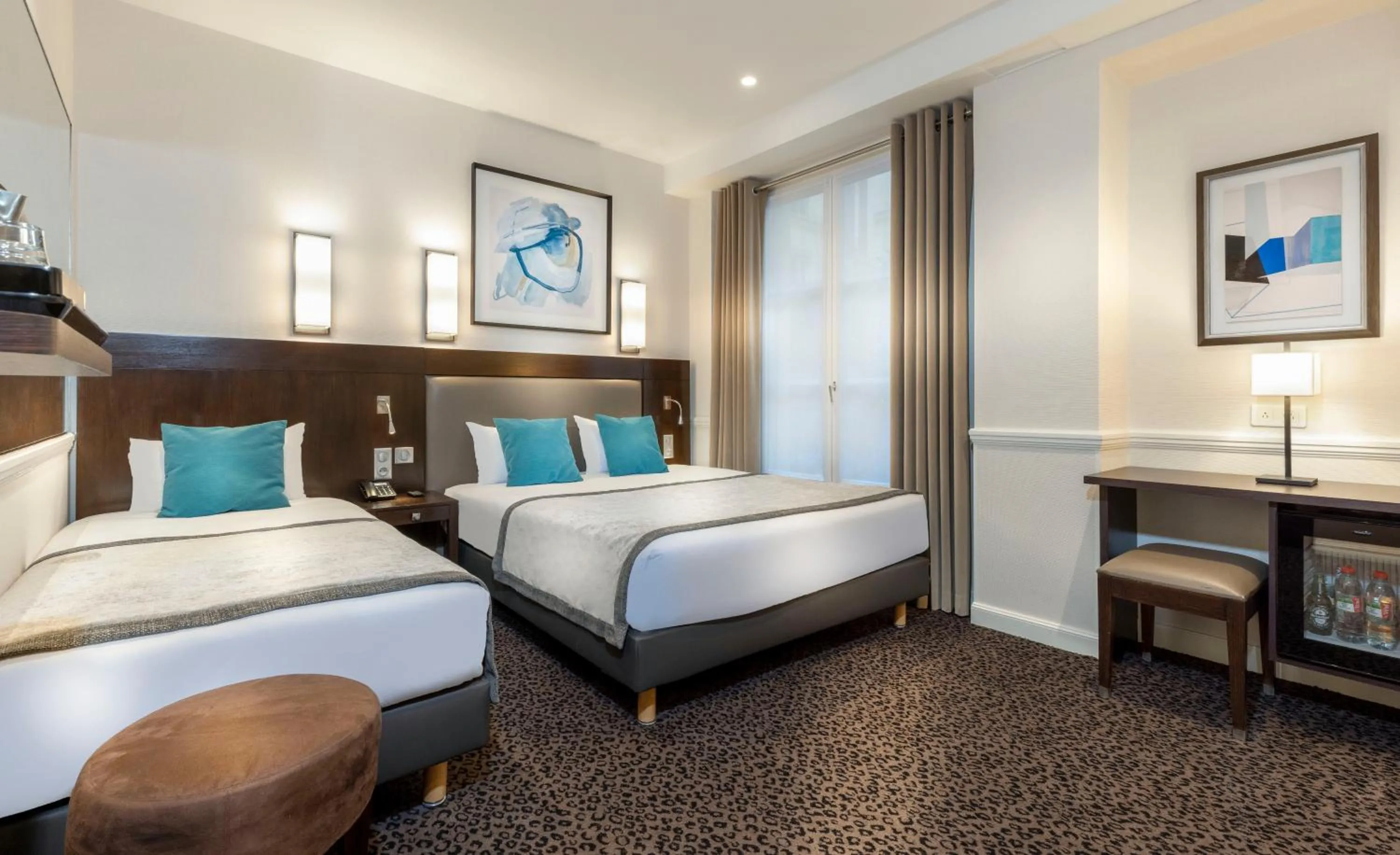 Bed in Elysées Ceramic