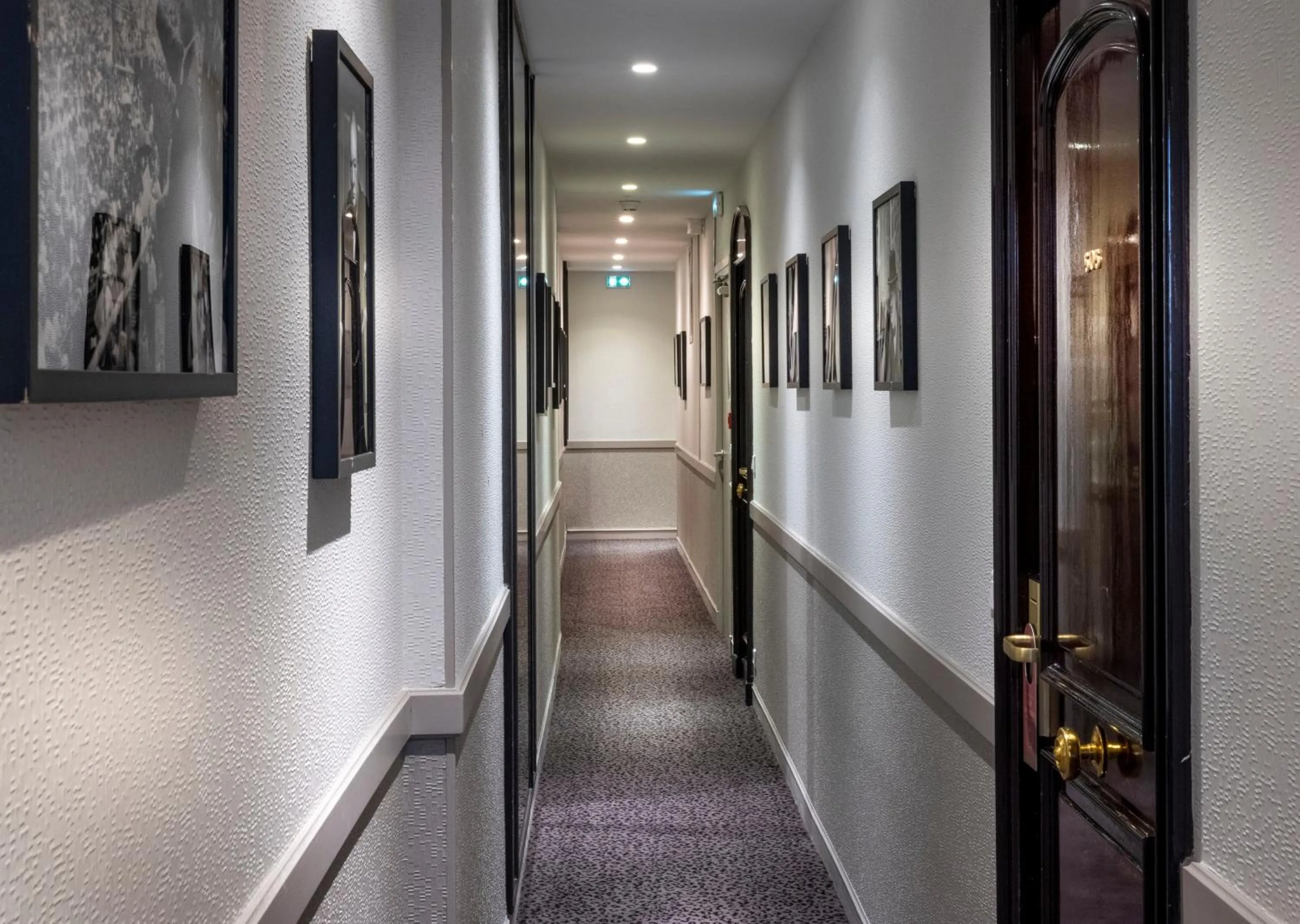 Property building in Elysées Ceramic