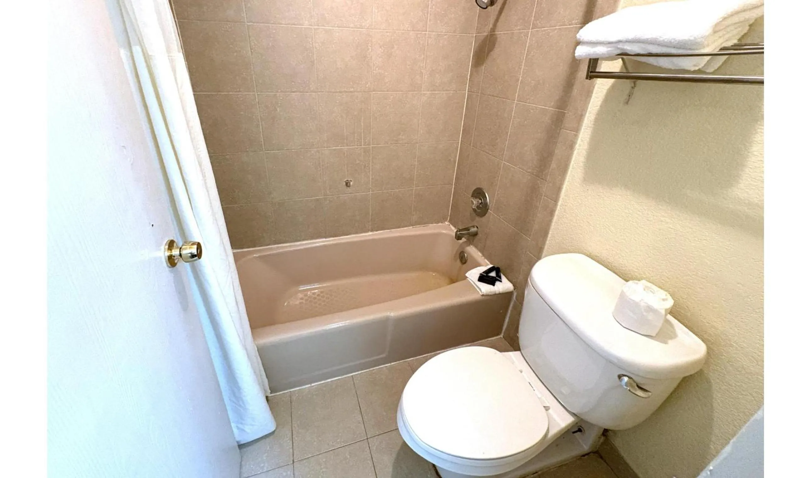 Bathroom in Motel 19 By Capital O Baytown I-10