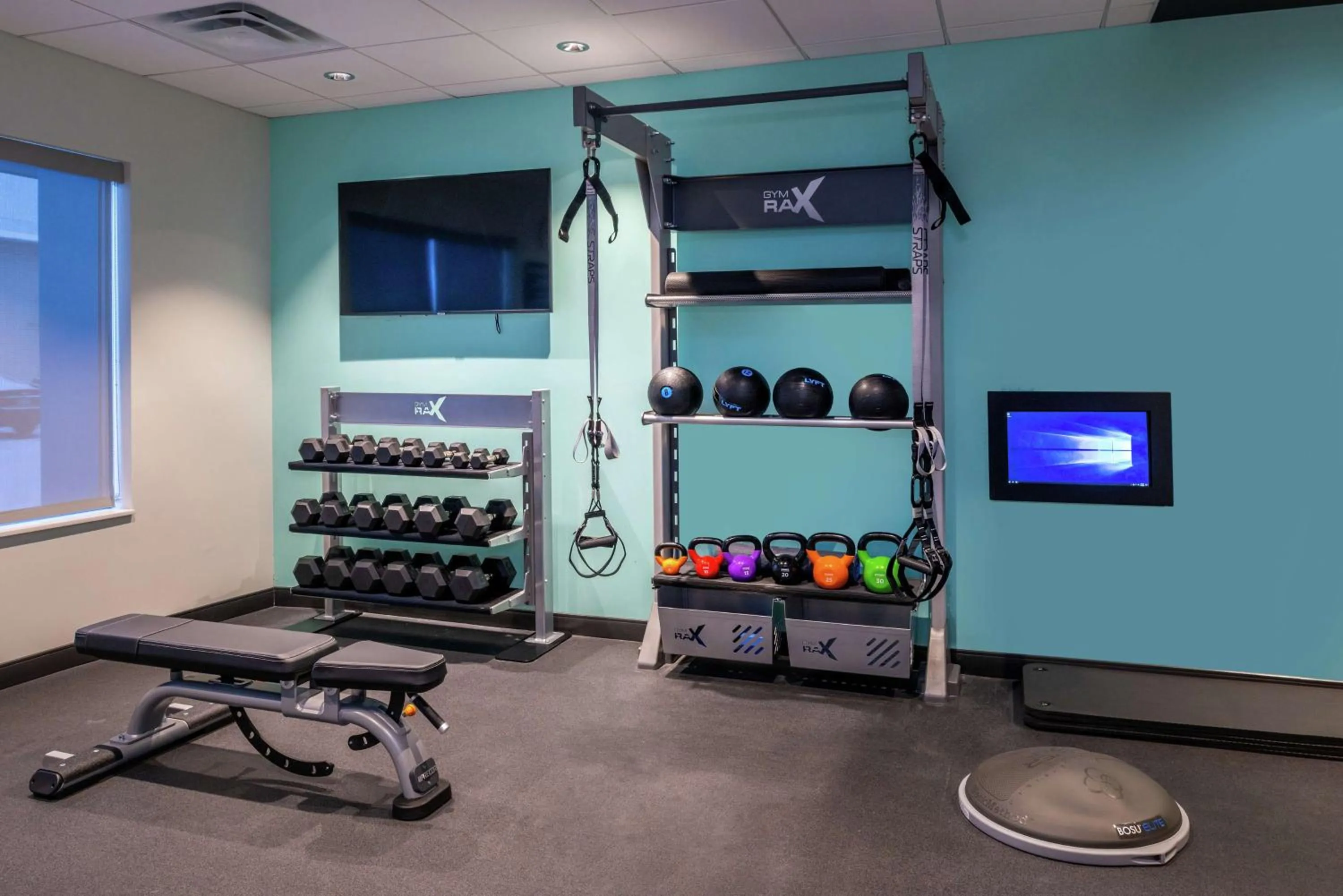 Fitness centre/facilities in Tru By Hilton Elkhart, In