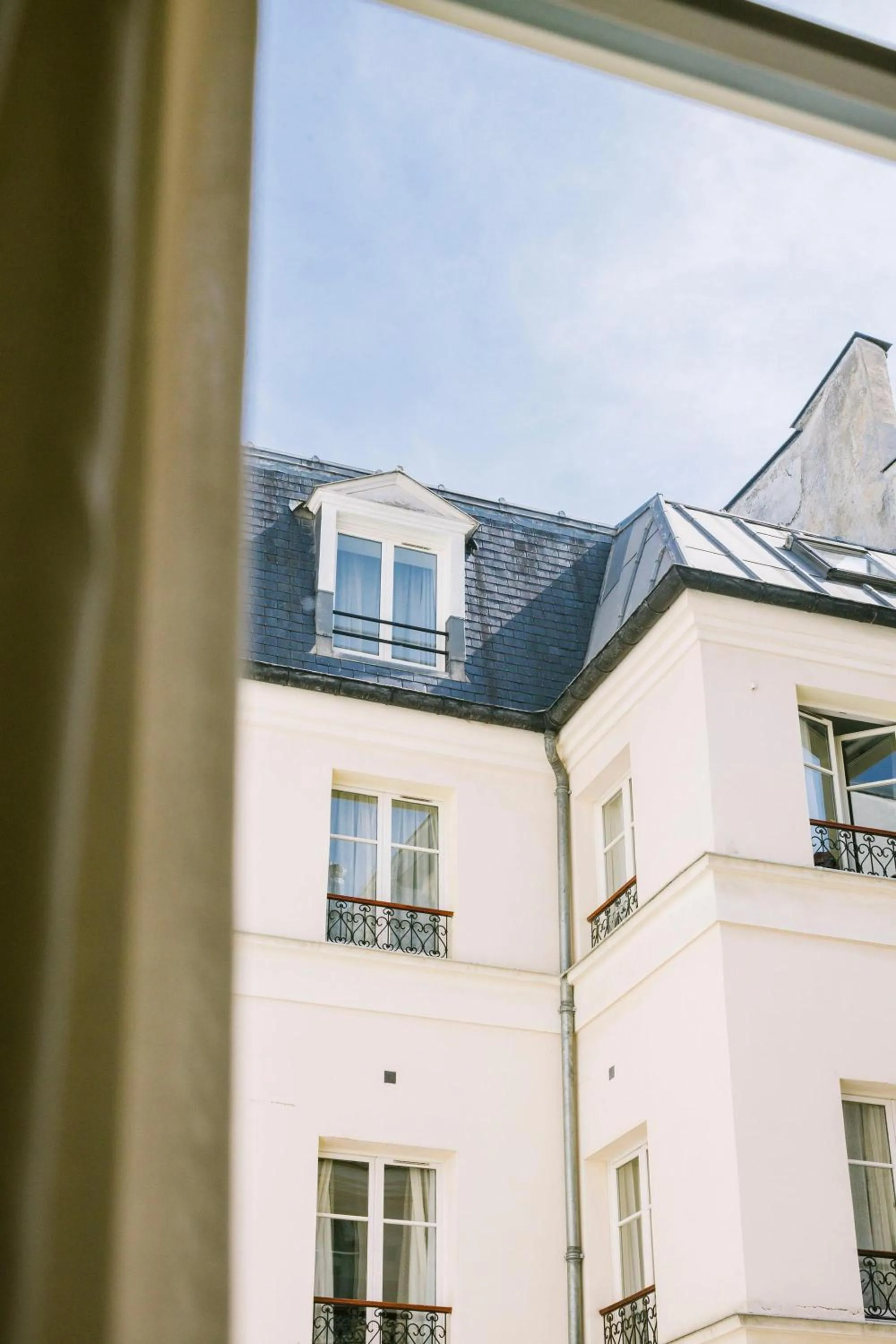 Property building in Hotel Pulitzer Paris