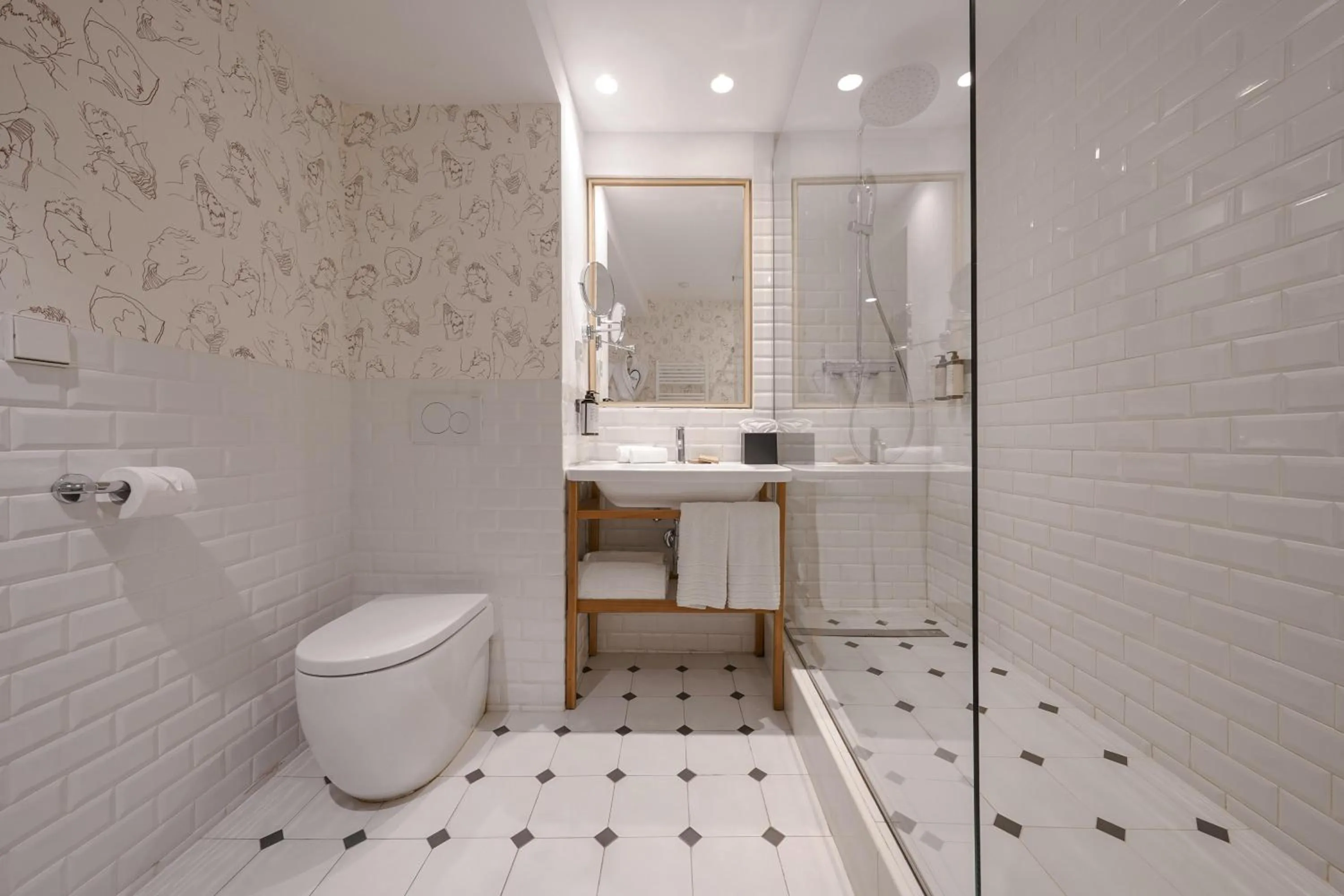 Bathroom in Hotel Pulitzer Paris