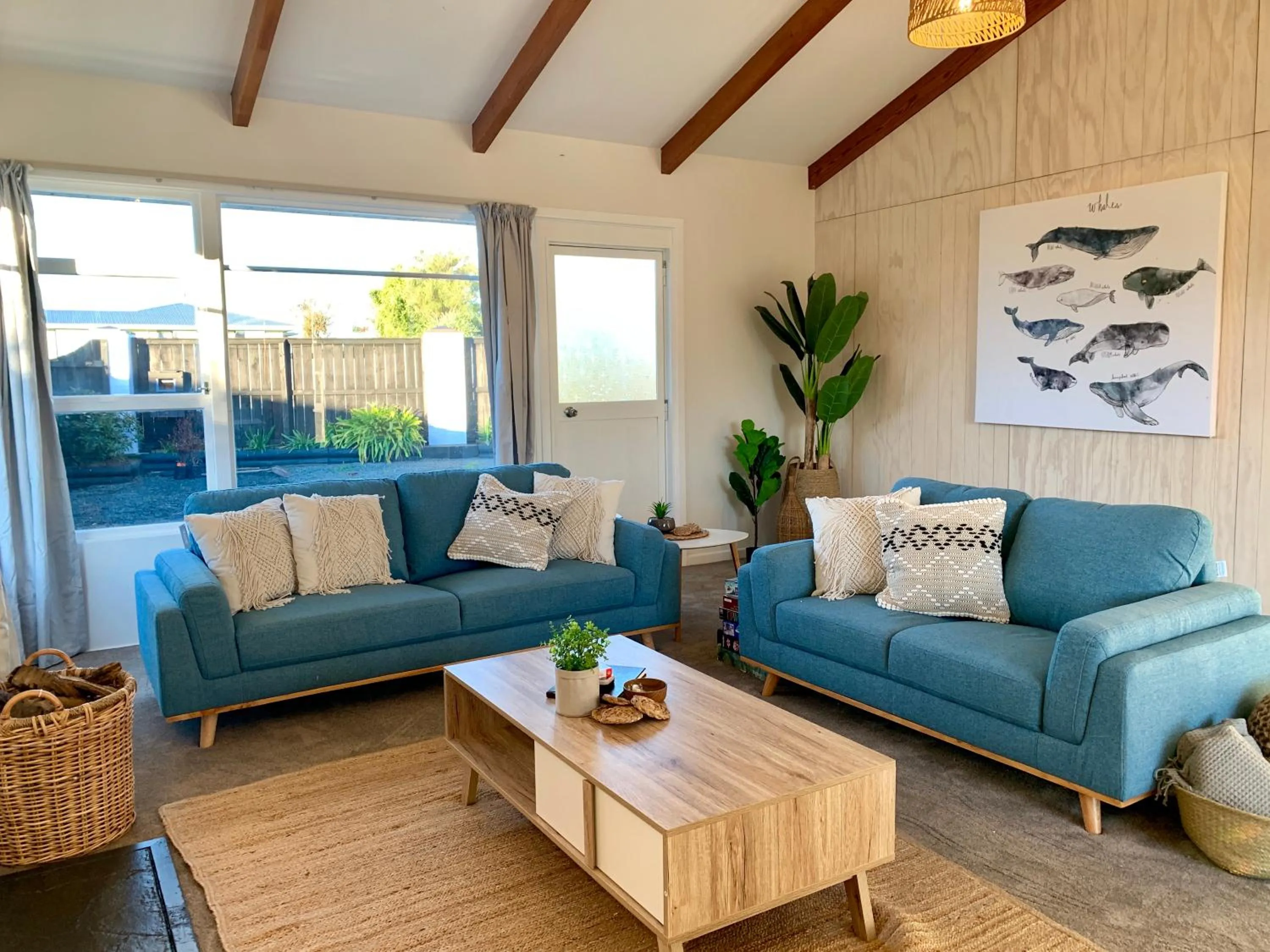 Living room in Kaikōura Peaks eMotel