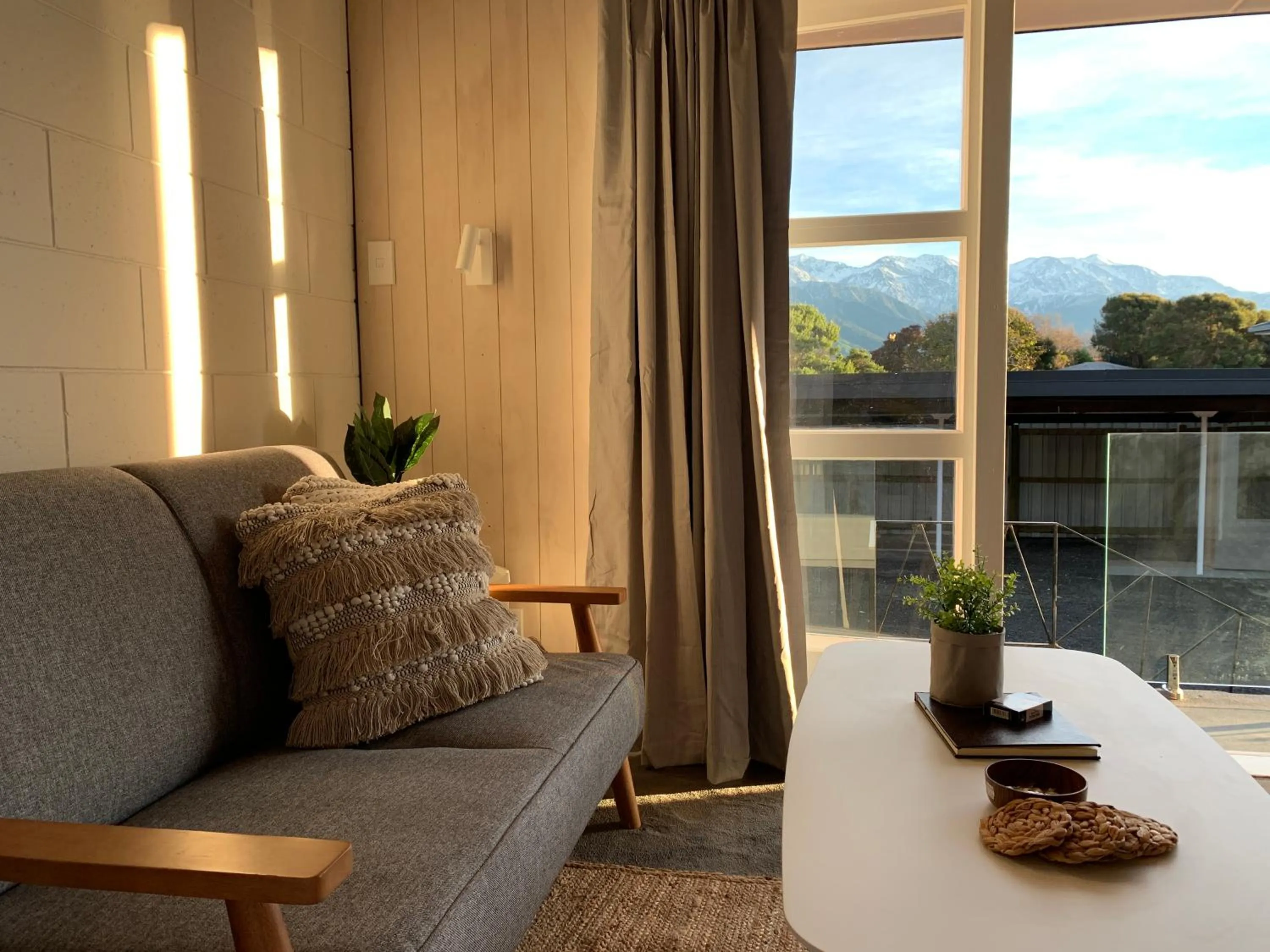 Living room in Kaikōura Peaks eMotel