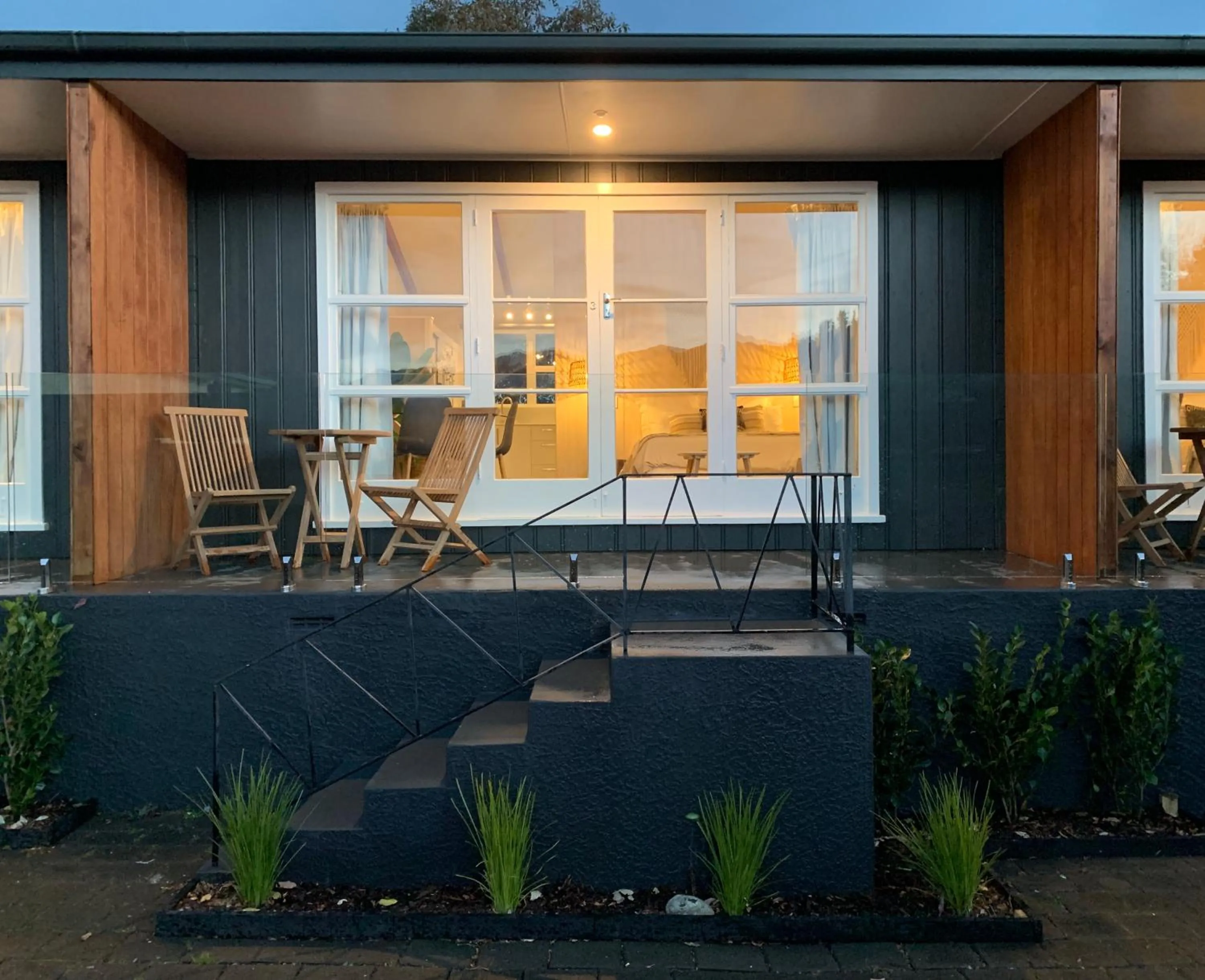 Patio in Kaikōura Peaks eMotel