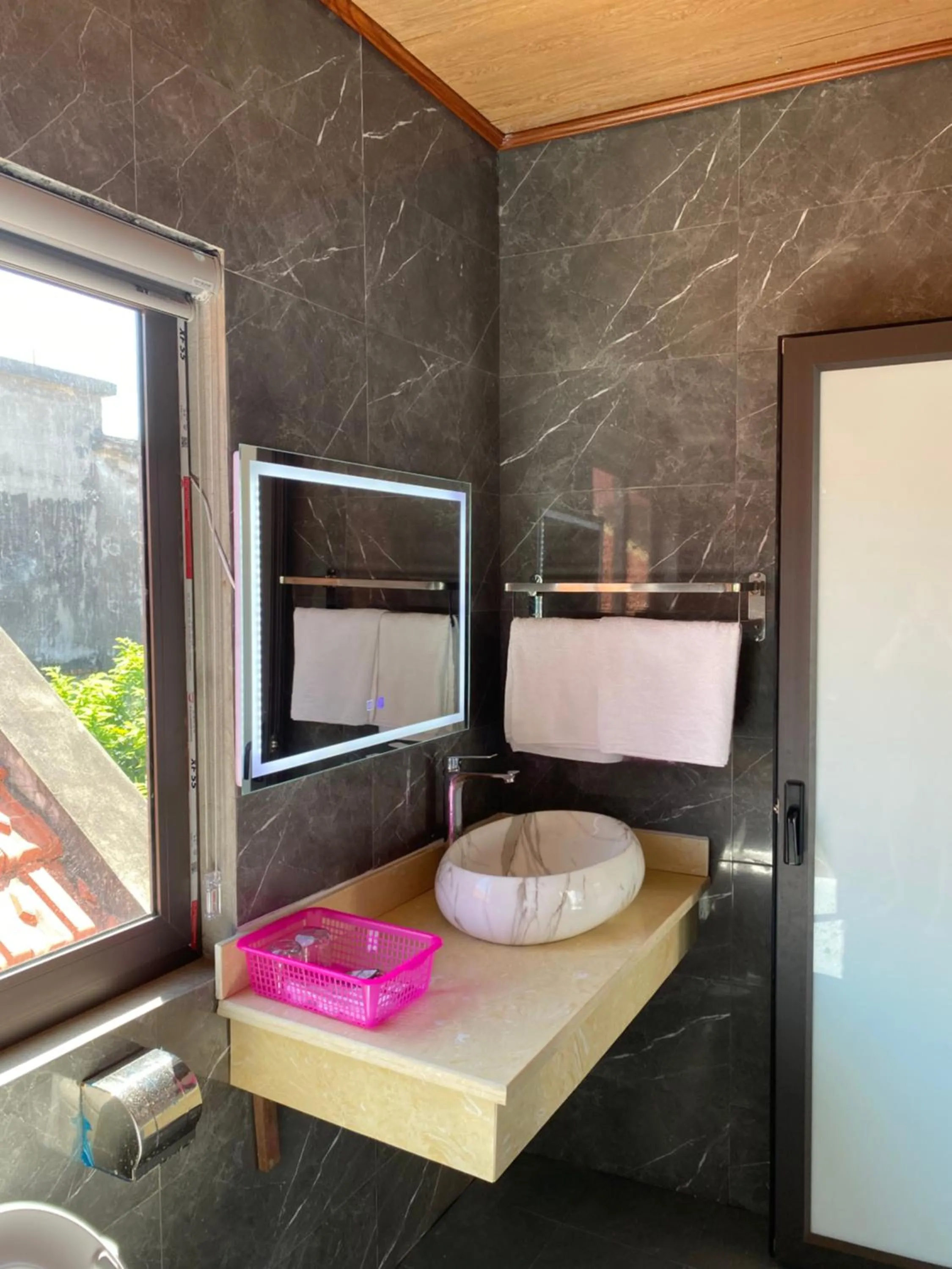 Bathroom in Tam Coc Charming Bungalow