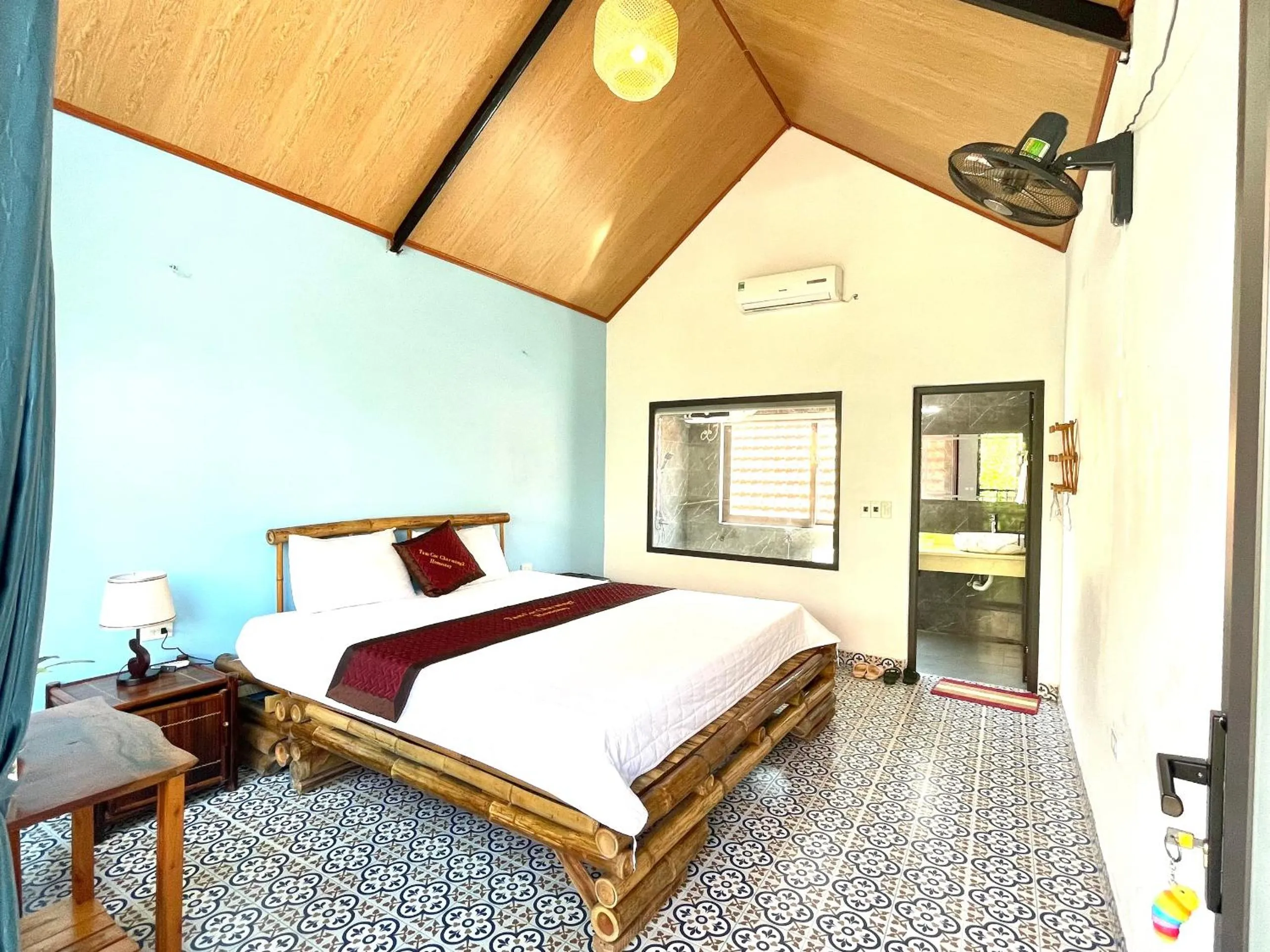 Bedroom, Bed in Tam Coc Charming Bungalow