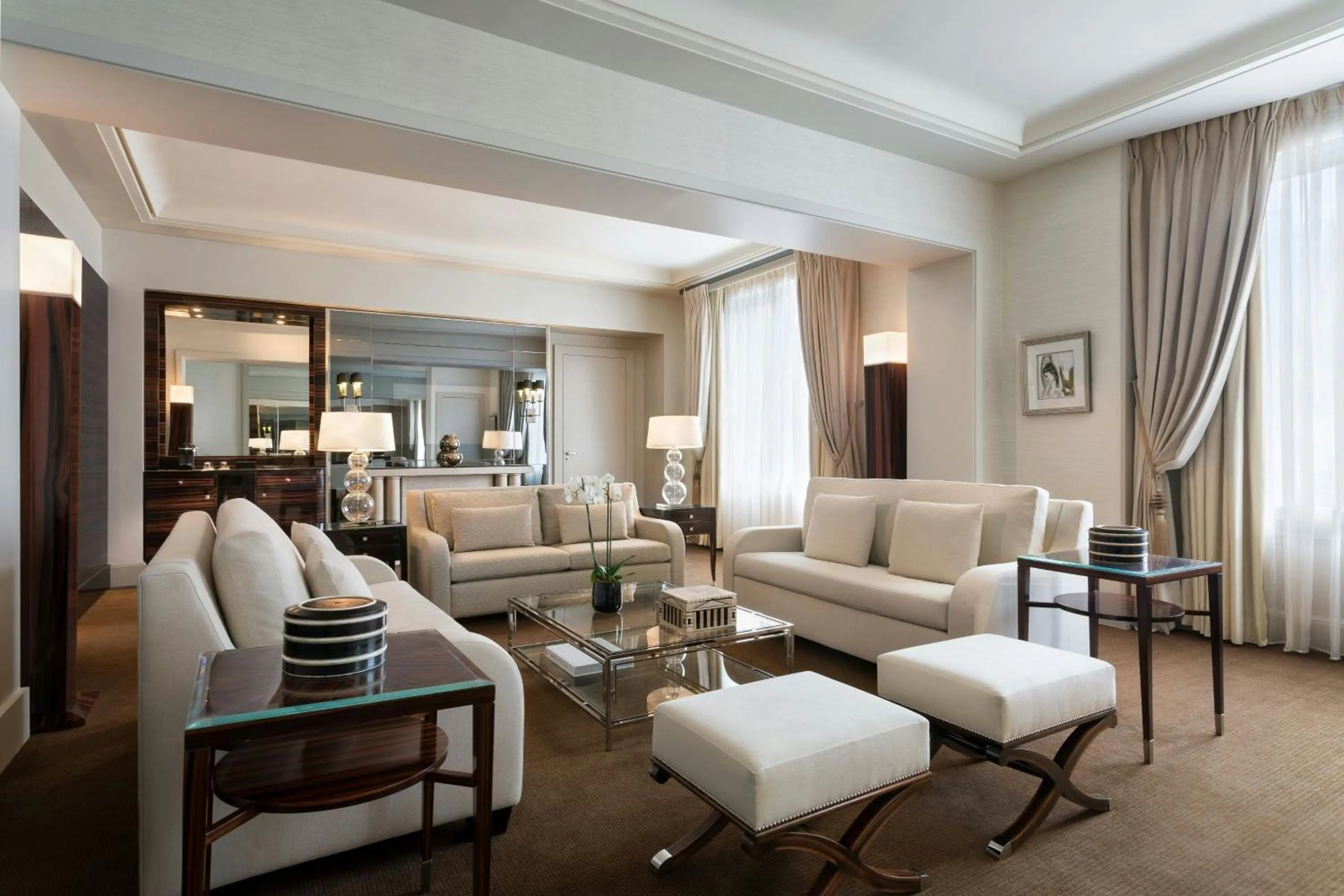 Living room in Prince de Galles, a Luxury Collection hotel, Paris