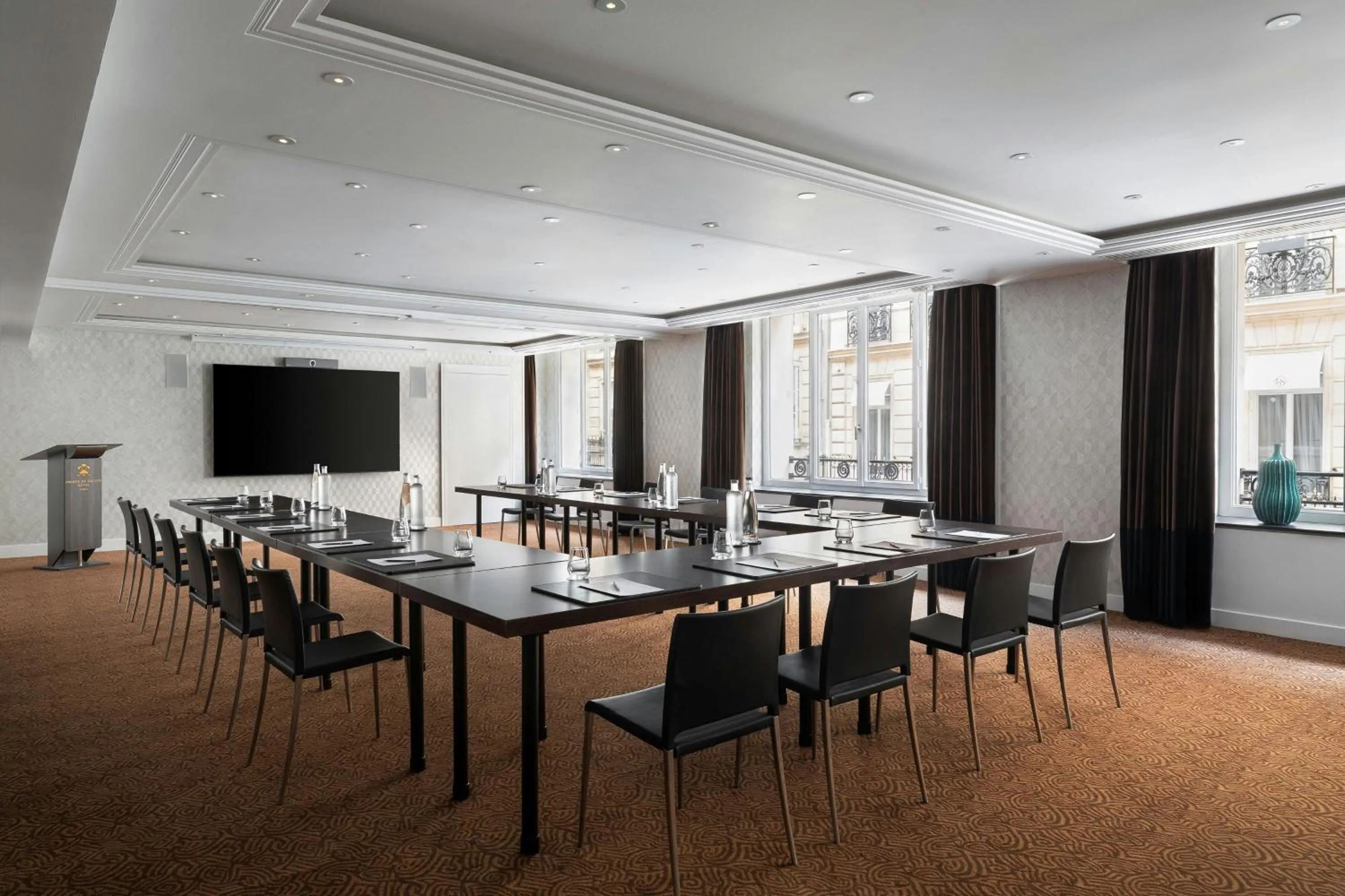 Meeting/conference room in Prince de Galles, a Luxury Collection hotel, Paris