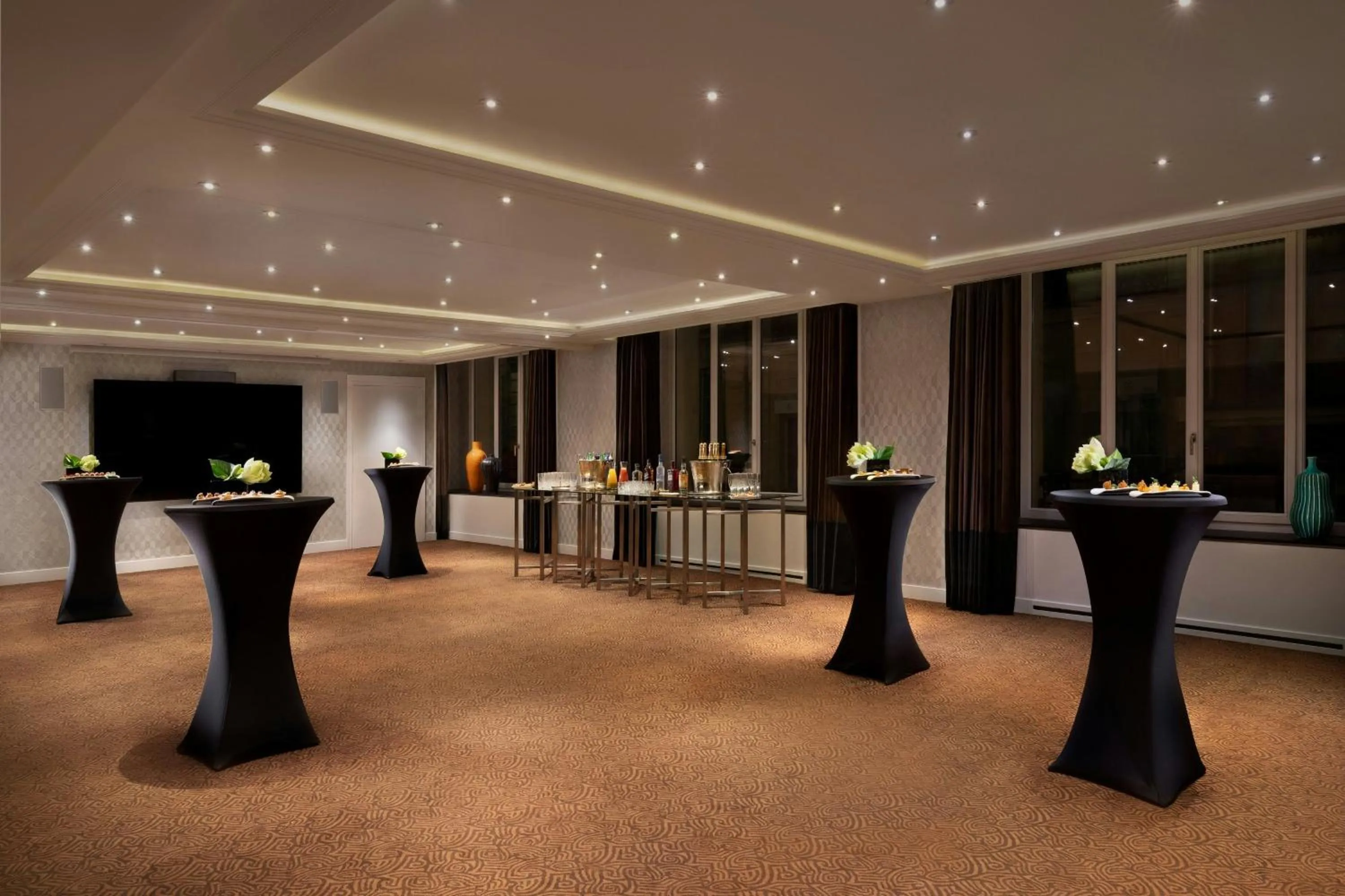 Meeting/conference room in Prince de Galles, a Luxury Collection hotel, Paris