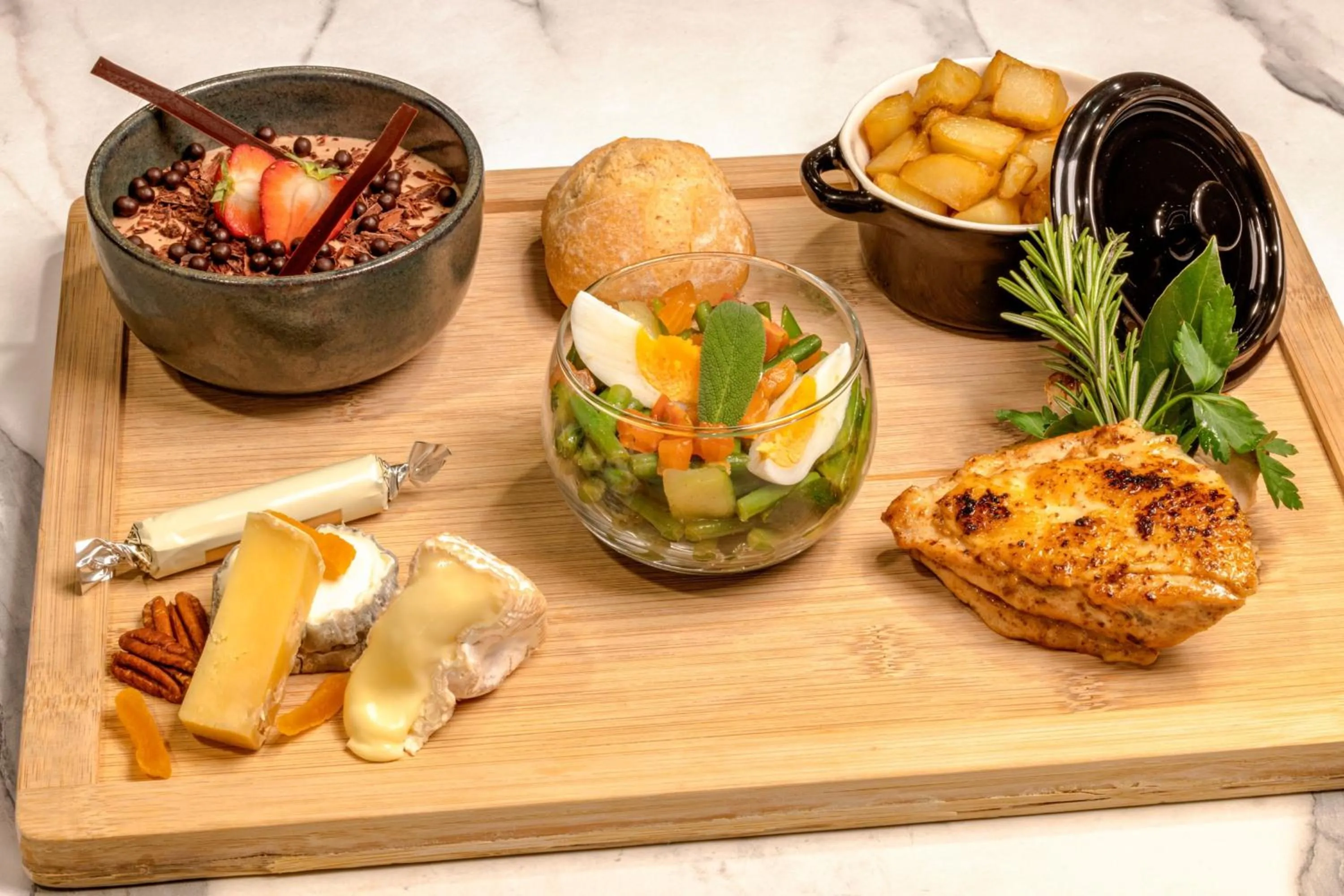 Restaurant/places to eat in Sheraton Paris Charles de Gaulle Airport Hotel