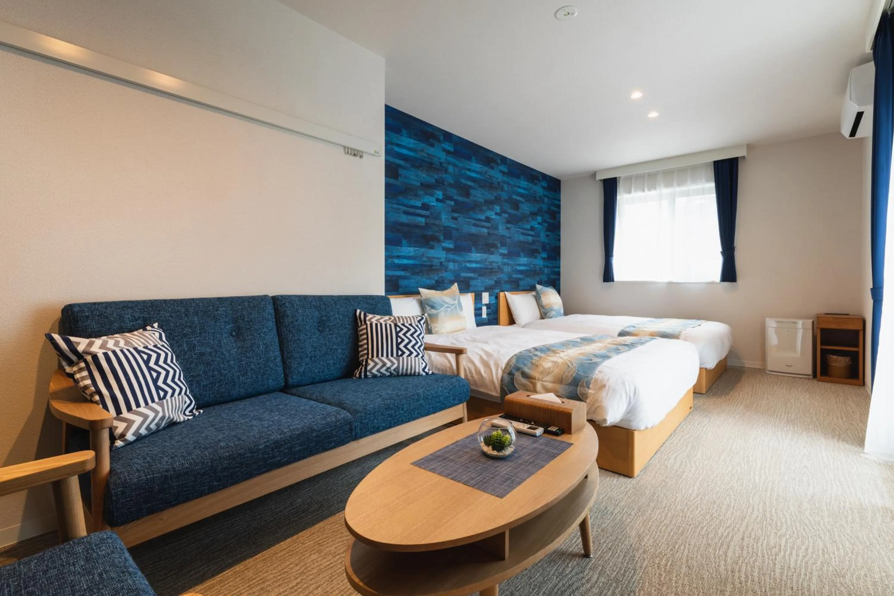 Living room, Bed in GRAND BASE Mojiko