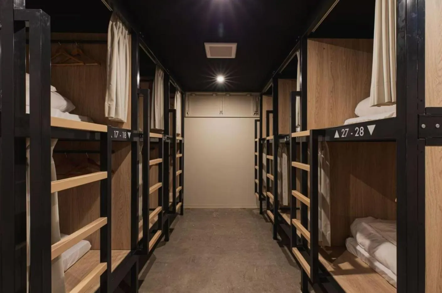 Photo of the whole room, Bed in Mash Cafe & Bed NAGANO