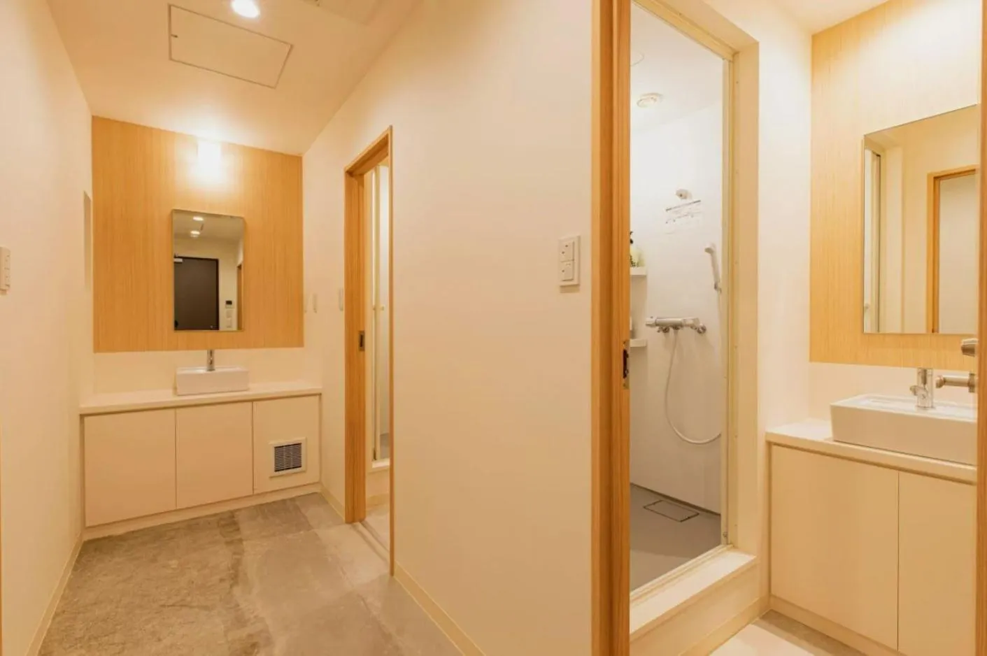 Bathroom in Mash Cafe & Bed NAGANO